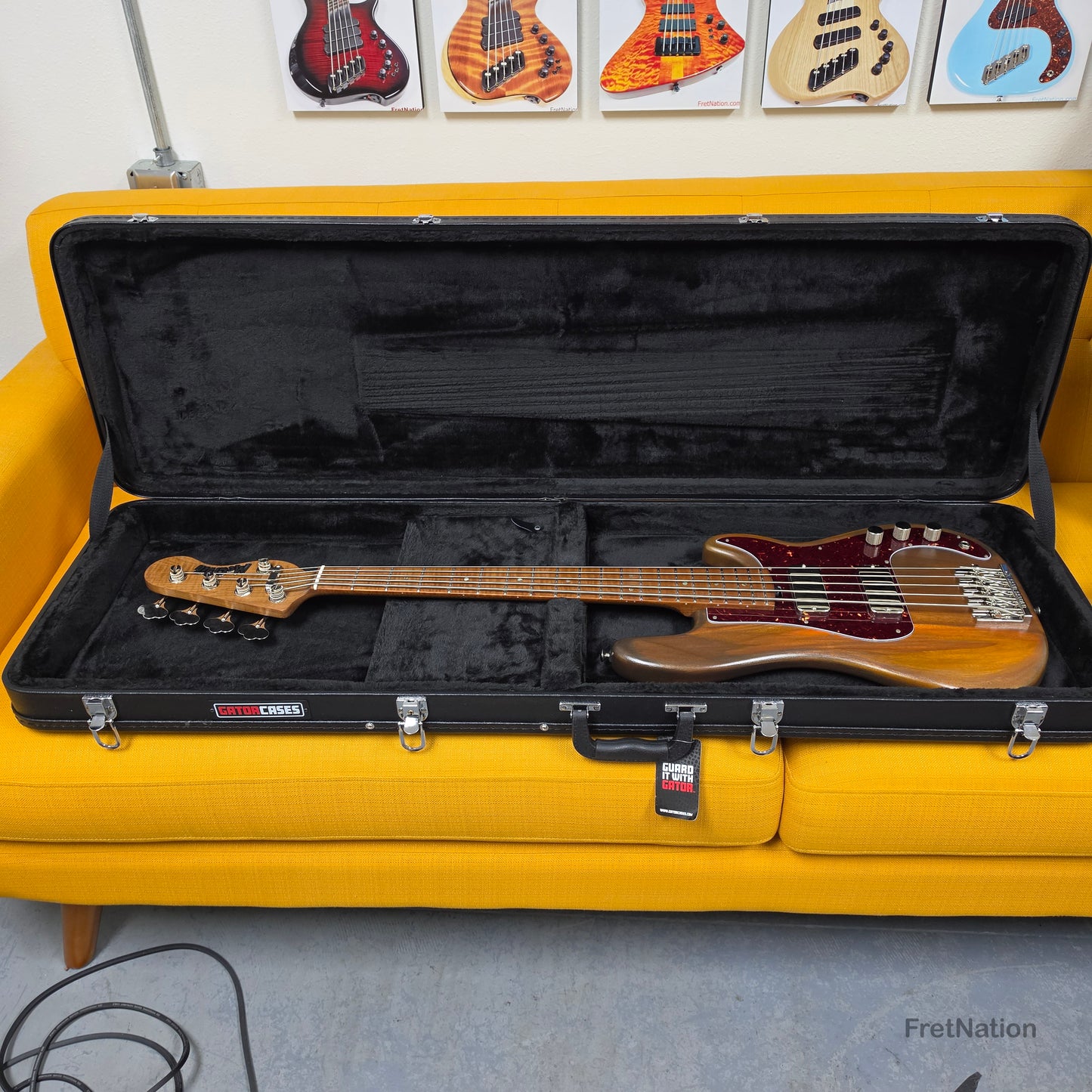 McGrath Thumper Medium Scale 5-String Bass Fralin Passive - Whiskey 9.04lbs
