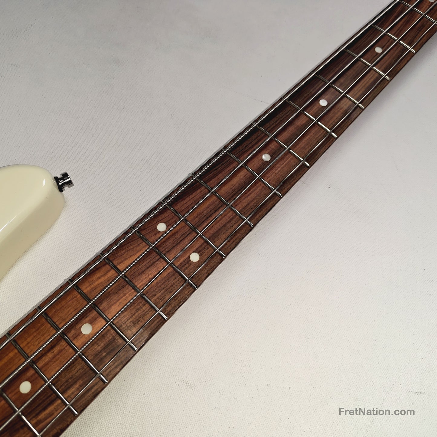 Sadowsky MetroExpress 24MS4 4-String Modern Bass Solid Olympic White High Polish w/ Morado Fingerboard 8.20lbs #0690-25 Blemish