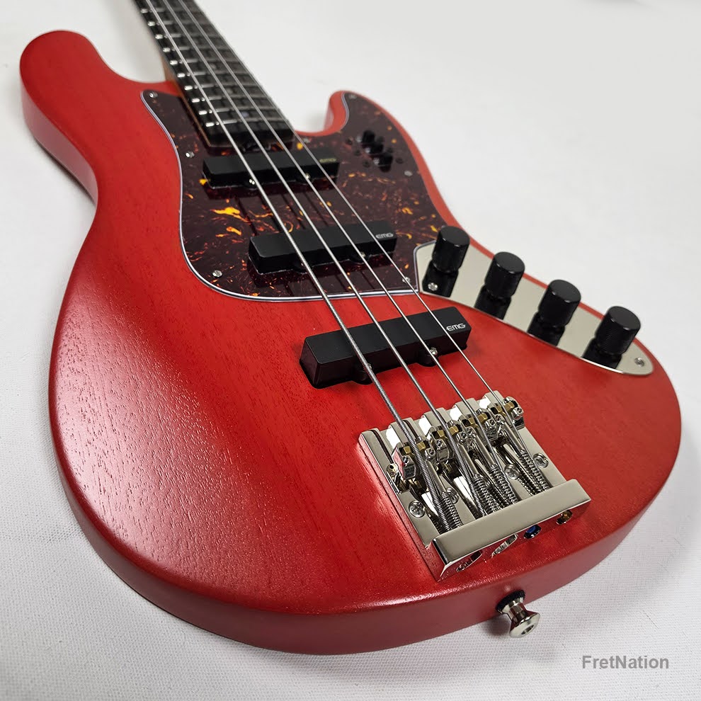 McGrath Guitars McGrath J-Style Thunderhorse IV 4-String Bass EMG - Siesta Red 8.96lbs