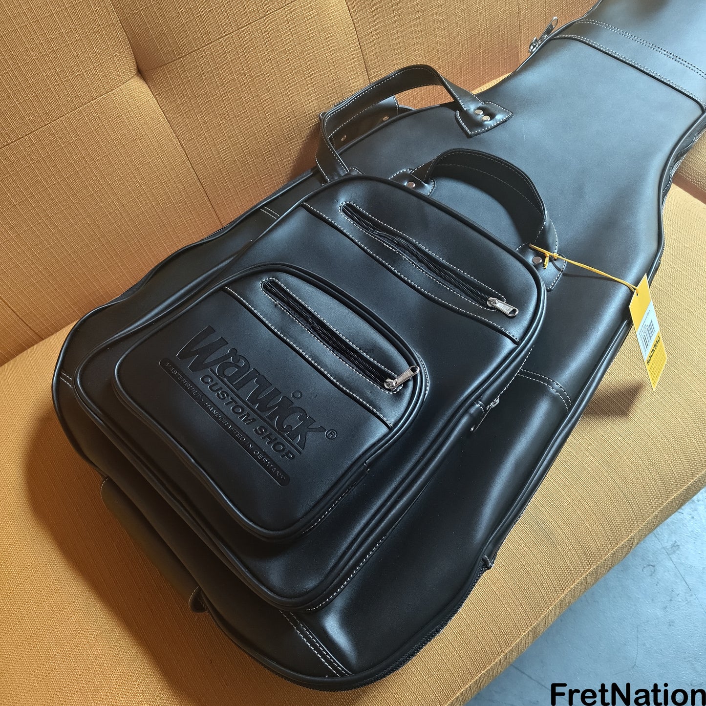 Warwick Genuine Leather Electric Bass Gig Bag - RB 20205 B W