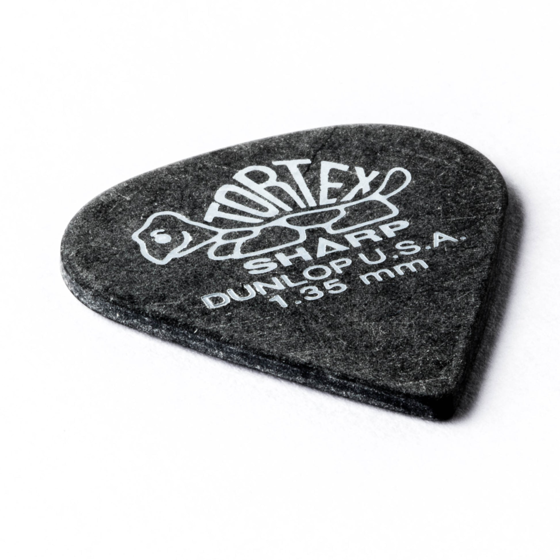 Jim Dunlop DUNLOP TORTEX 1.35mm SHARP GUITAR PICK PLAYER'S PACK 12-PACK - 412P135