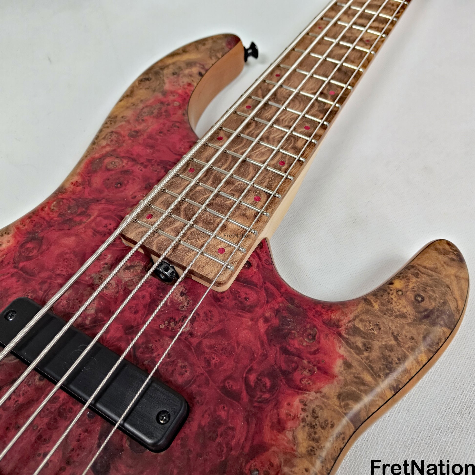 AC Guitars AC Guitars RetroB 5/34 5-String Bass 34" Scale ART Maple Burl 9.98lbs