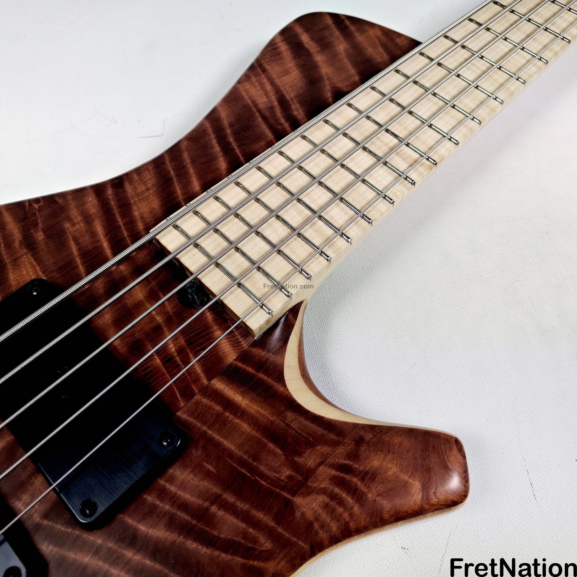 AC Guitars AC Guitars Finn R Type 5-String Bass 33" Scale Flame Redwood 8.86lbs
