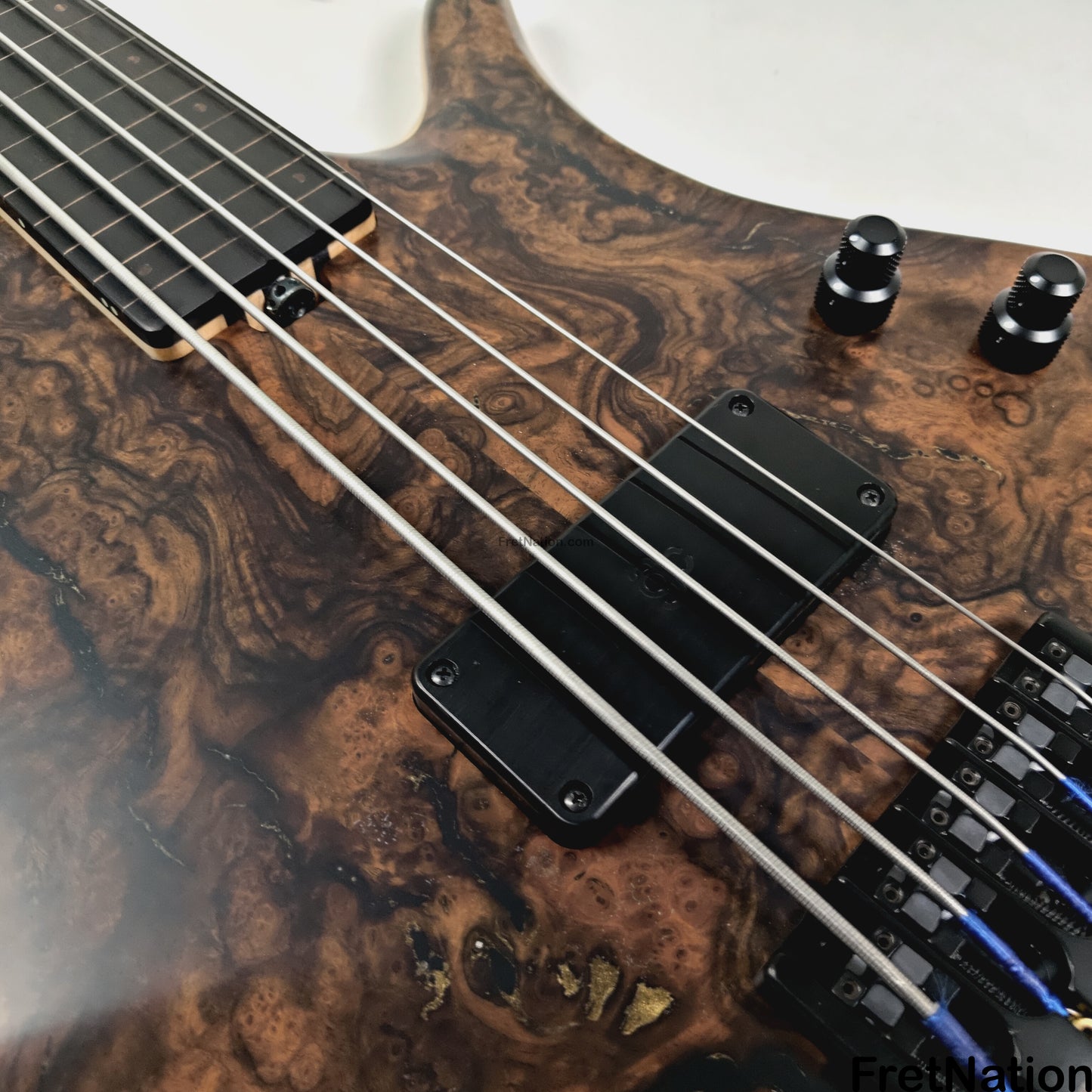 AC Guitars AC Guitars Krell 5-String Fretless Bass 34" Scale Turkish Walnut 8.86lbs