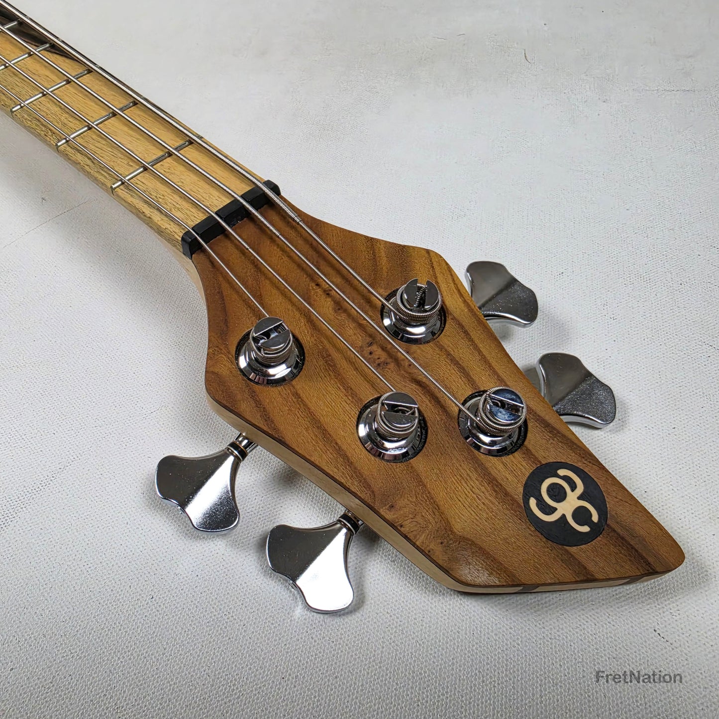 AC Guitars AC Guitars Mule 4/30 Silver Berry Short Scale 4-String Bass 30" Scale 8.40lbs
