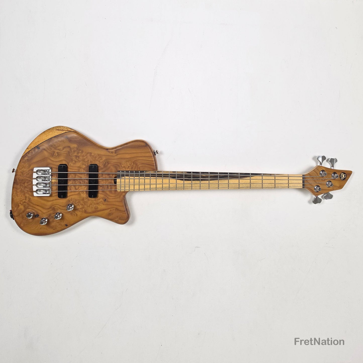 AC Guitars AC Guitars Mule 4/30 Silver Berry Short Scale 4-String Bass 30" Scale 8.40lbs
