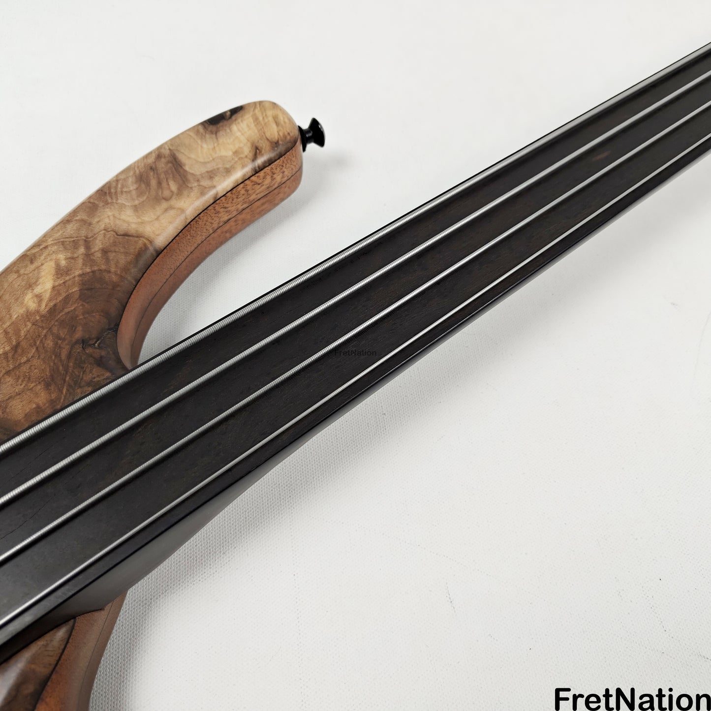 AC Guitars AC Guitars Uber Recurve 4-String Fretless Bass 34" Scale Turkish Walnut 8.88lbs