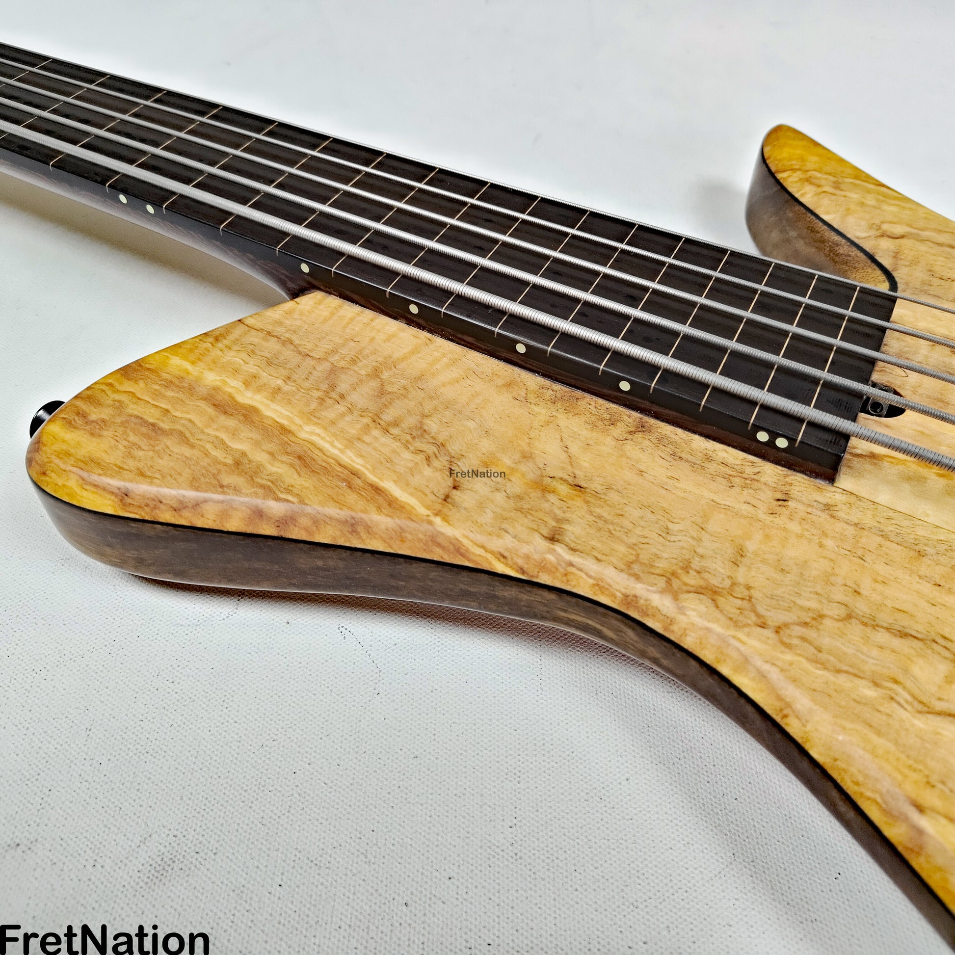 AC Guitars AC Guitars Krell E-Type 5/33 Fretless 5-String Bass 33" Scale Spalted Maple 9.40lbs