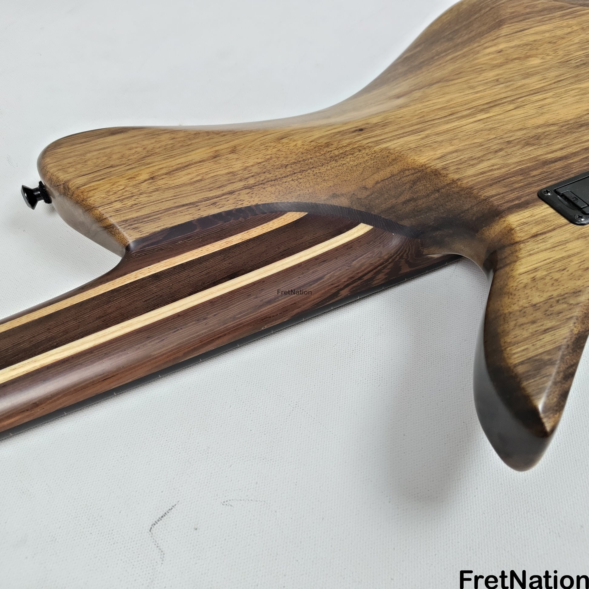 AC Guitars AC Guitars Krell E-Type 5/33 Fretless 5-String Bass 33" Scale Spalted Maple 9.40lbs