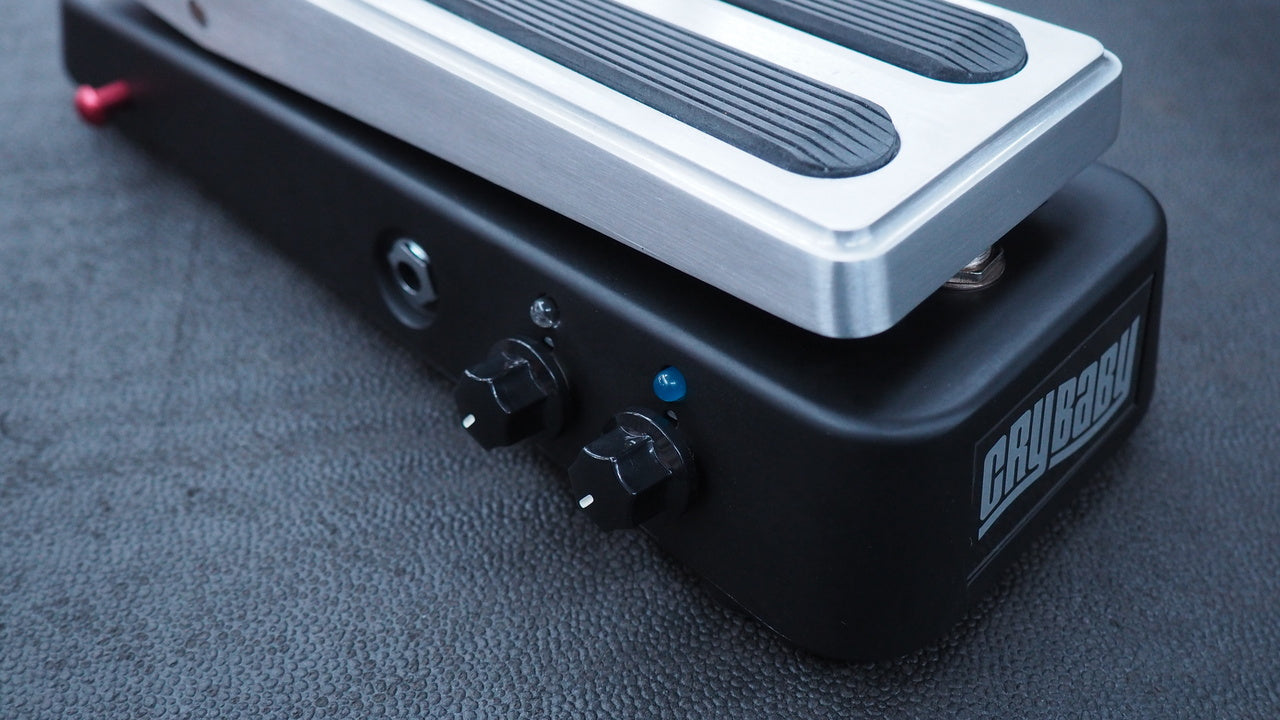 Cry Baby CRY BABY CUSTOM BADASS DUAL-INDUCTOR EDITION WAH - GCB65