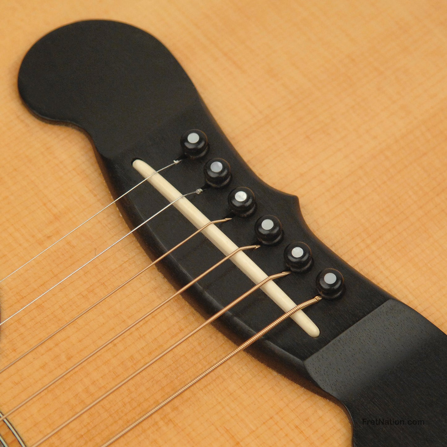 D'Addario D'Addario Ebony Bridge Pins with End Pin Set Pearl Inlay - PWPS3