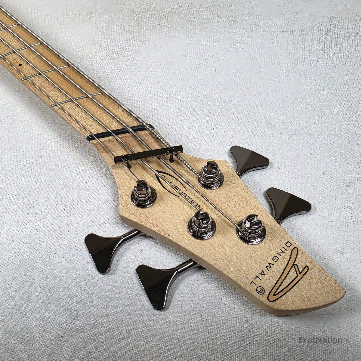 Dingwall Dingwall Combustion C3 4-String UltraViolet Burst Bass w/ Bag - 9.86lbs 12154