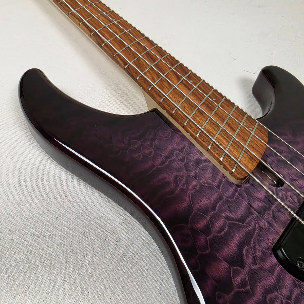 Dingwall Combustion C3 4-String UltraViolet Burst Pau Ferro Fingerboard Bass w/ Bag - 9.88lbs 12445