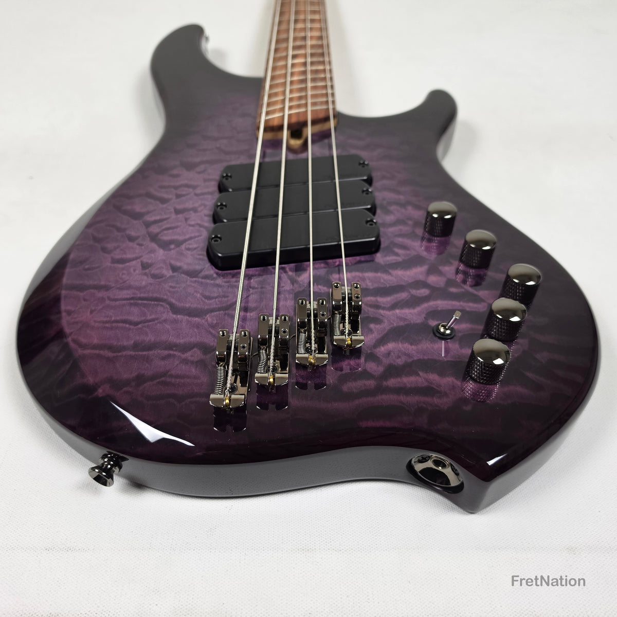 Dingwall Combustion C3 4-String UltraViolet Burst Pau Ferro Fingerboard Bass w/ Bag - 9.88lbs 12445