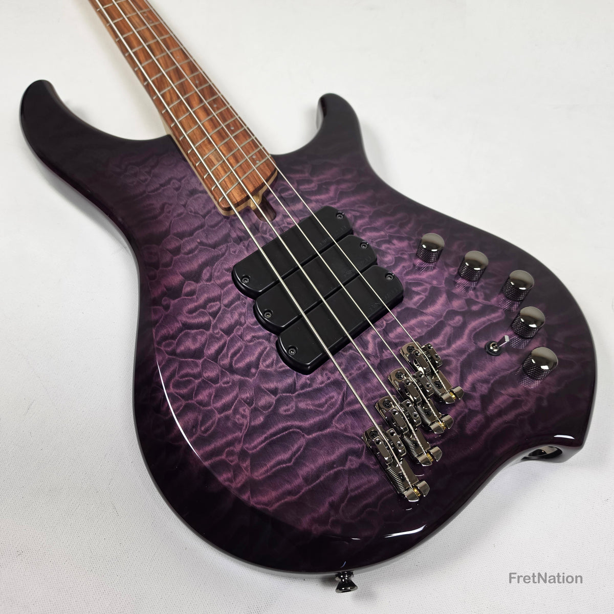 Dingwall Combustion C3 4-String UltraViolet Burst Pau Ferro Fingerboard Bass w/ Bag - 9.88lbs 12445