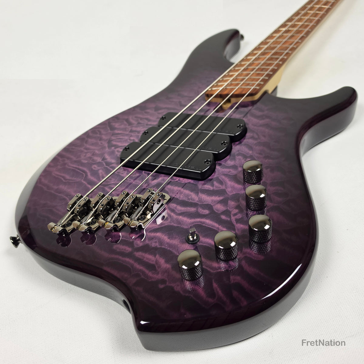 Dingwall Combustion C3 4-String UltraViolet Burst Pau Ferro Fingerboard Bass w/ Bag - 9.88lbs 12445