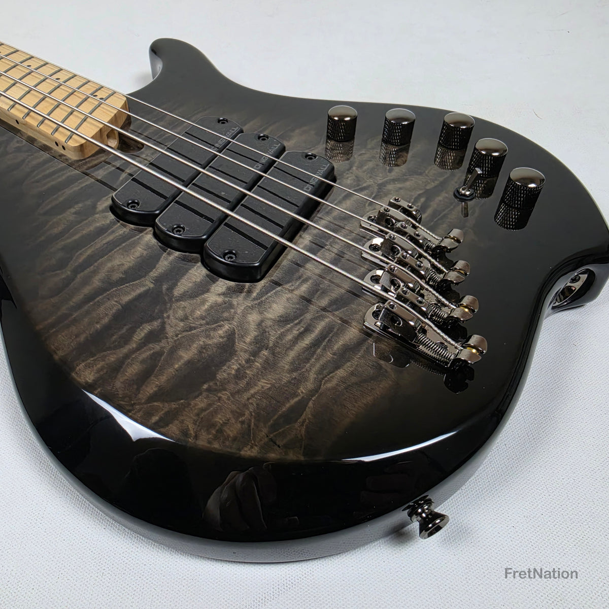 Dingwall Combustion C3 4-String 2-Tone BlackBurst Bass w/ Bag - 9.96lbs 20361