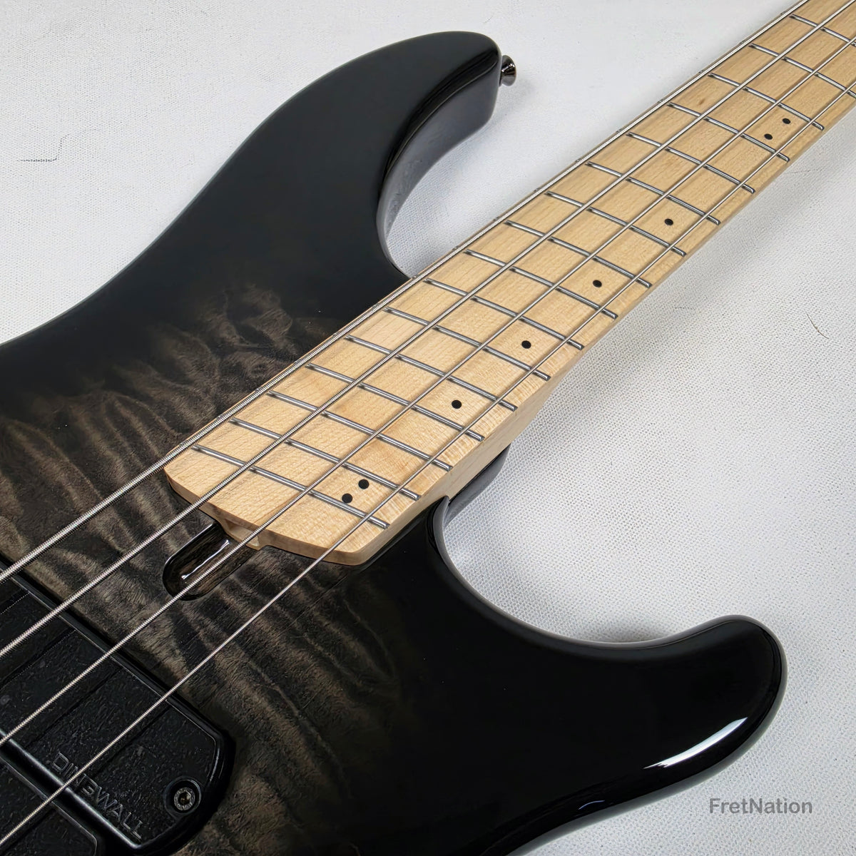 Dingwall Combustion C3 4-String 2-Tone BlackBurst Bass w/ Bag - 9.96lbs 20361