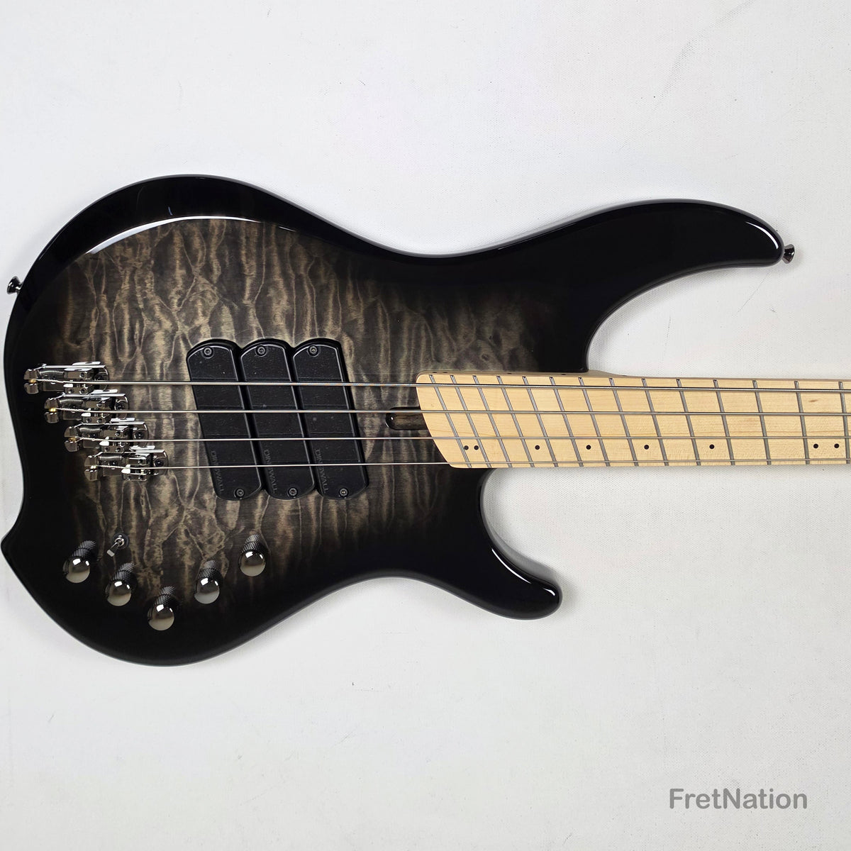 Dingwall Combustion C3 4-String 2-Tone BlackBurst Bass w/ Bag - 9.96lbs 20361