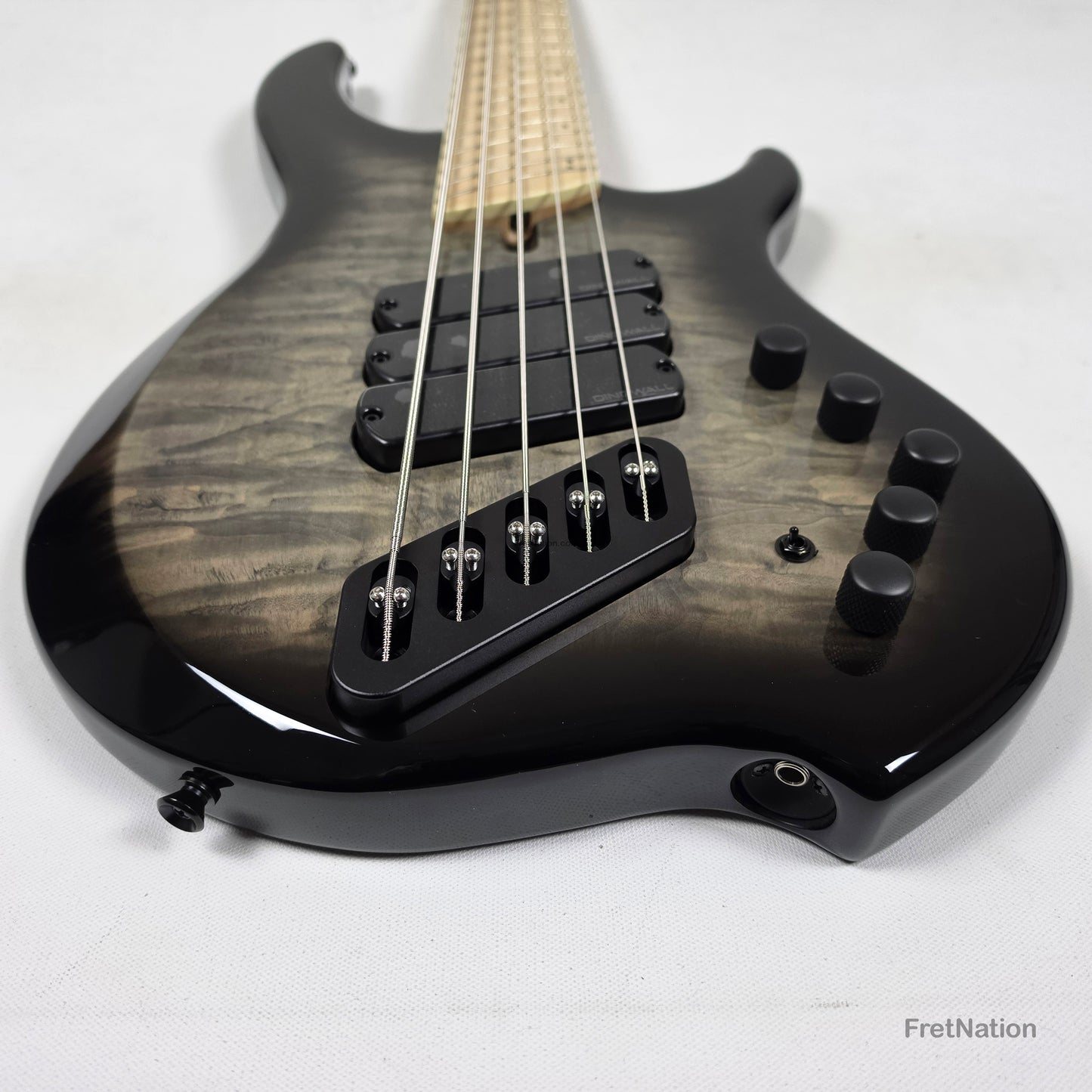 Dingwall Dingwall Combustion C3 5-String 2-Tone Black Burst w/ Maple Fingerboard - 9.94lbs 19653B - B-Stock