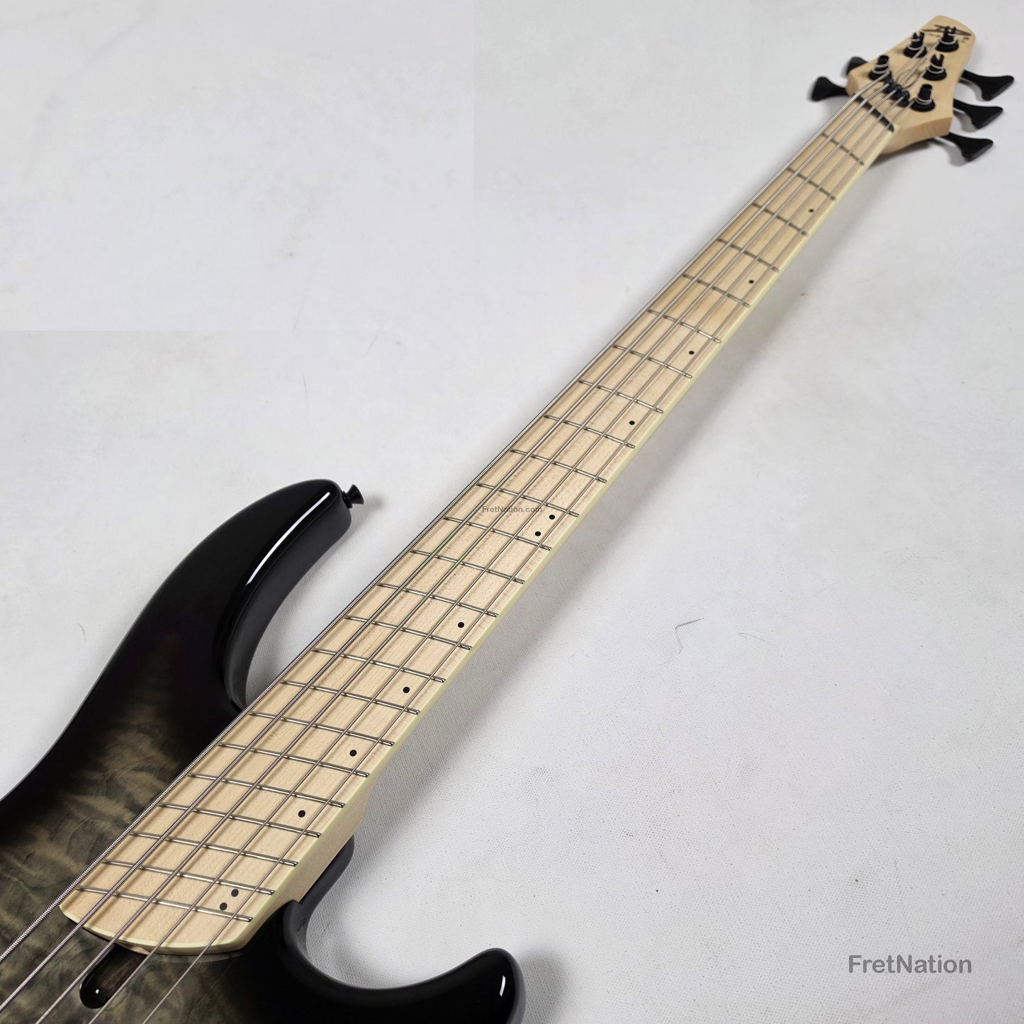 Dingwall Dingwall Combustion C3 5-String 2-Tone Black Burst w/ Maple Fingerboard - 9.94lbs 19653B - B-Stock