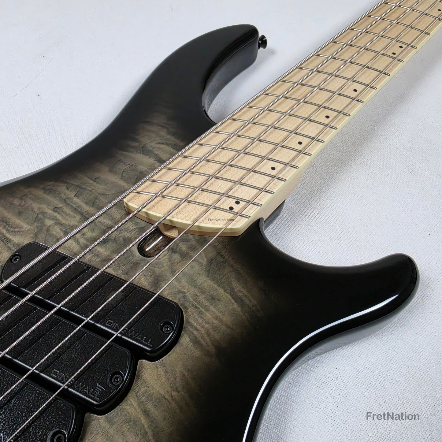 Dingwall Dingwall Combustion C3 5-String 2-Tone Black Burst w/ Maple Fingerboard - 9.94lbs 19653B - B-Stock