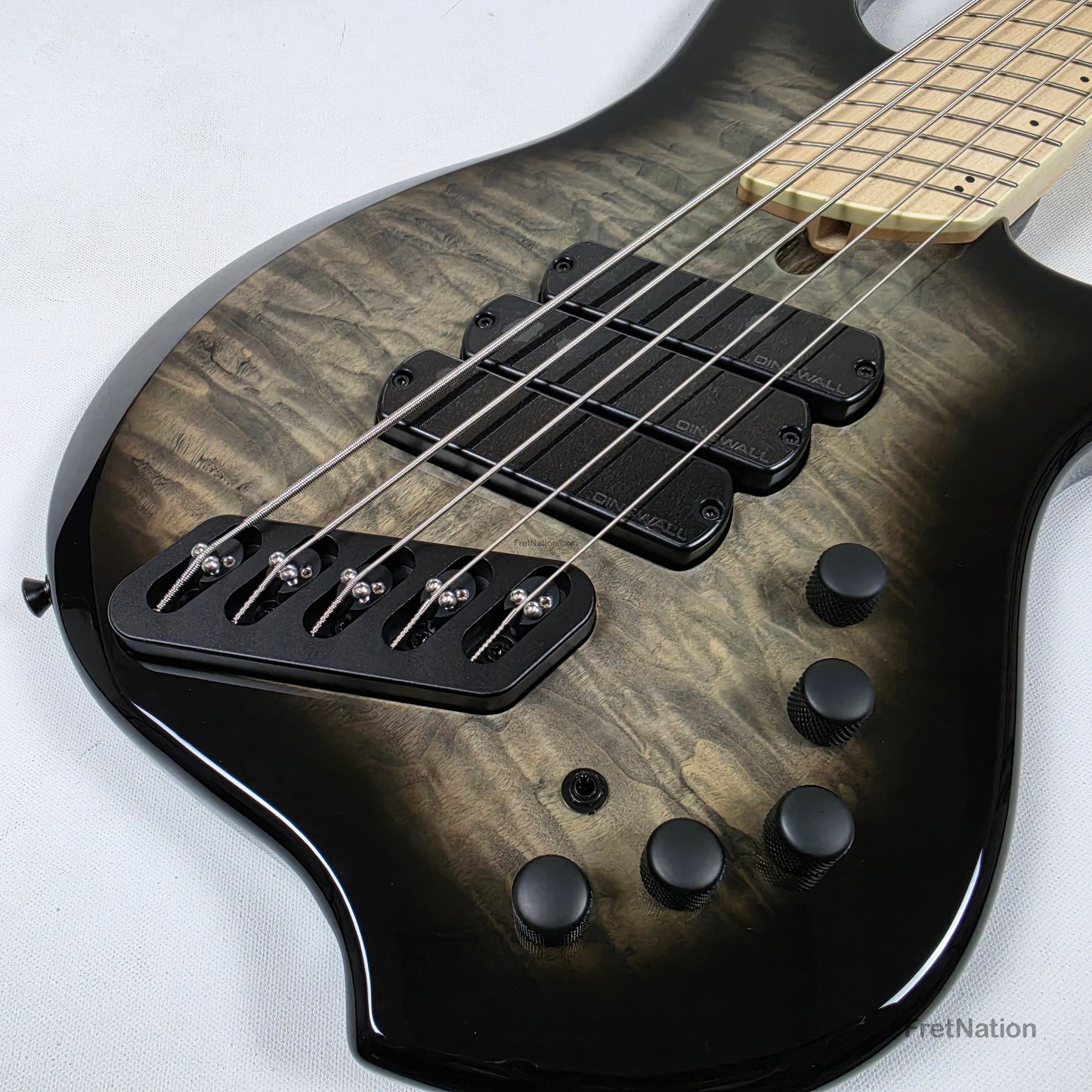 Dingwall Dingwall Combustion C3 5-String 2-Tone Black Burst w/ Maple Fingerboard - 9.94lbs 19653B - B-Stock