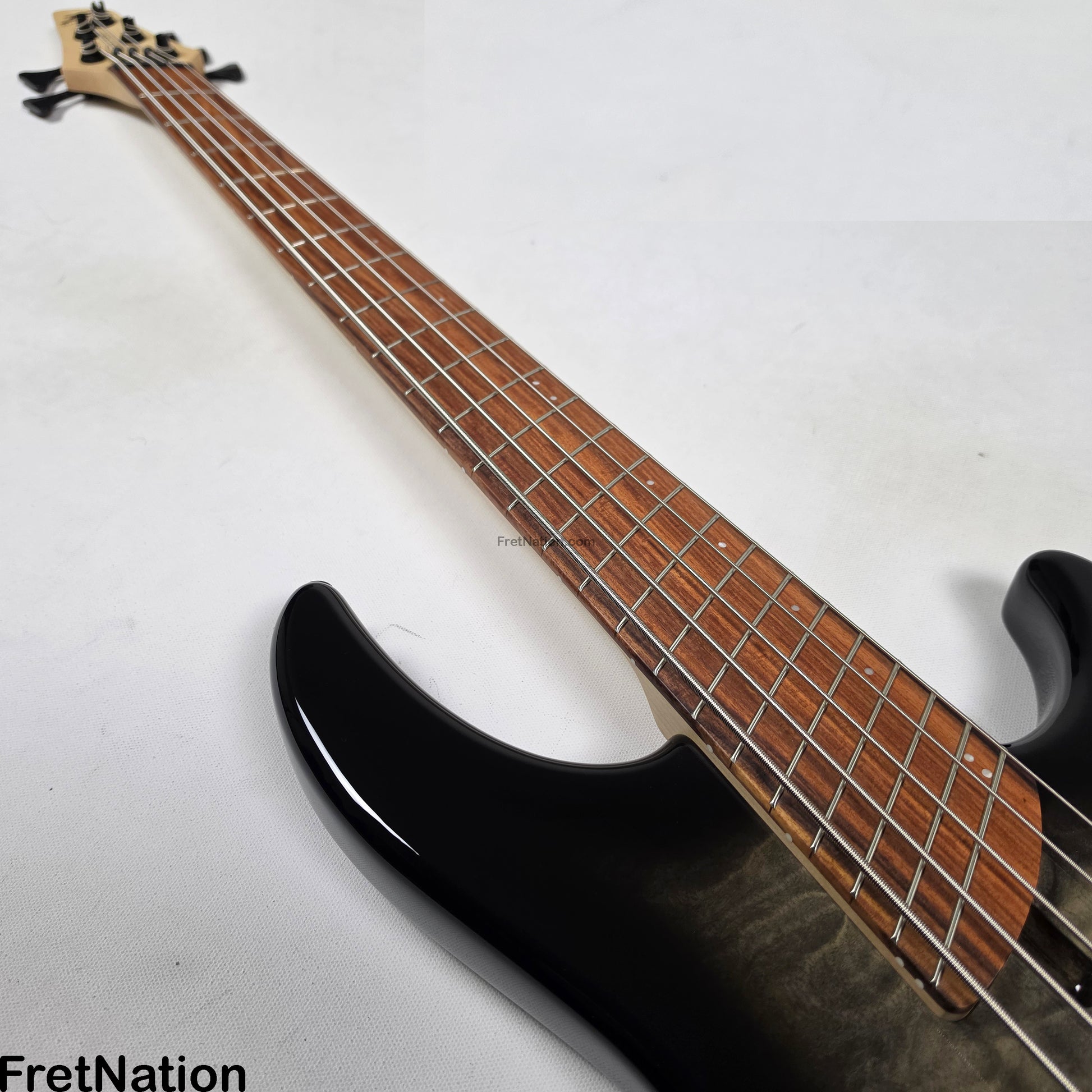 Dingwall Dingwall Combustion C3 5-String 2-Tone Black Burst w/ Pau Ferro Fingerboard - 9.98lbs 19728B - B-Stock
