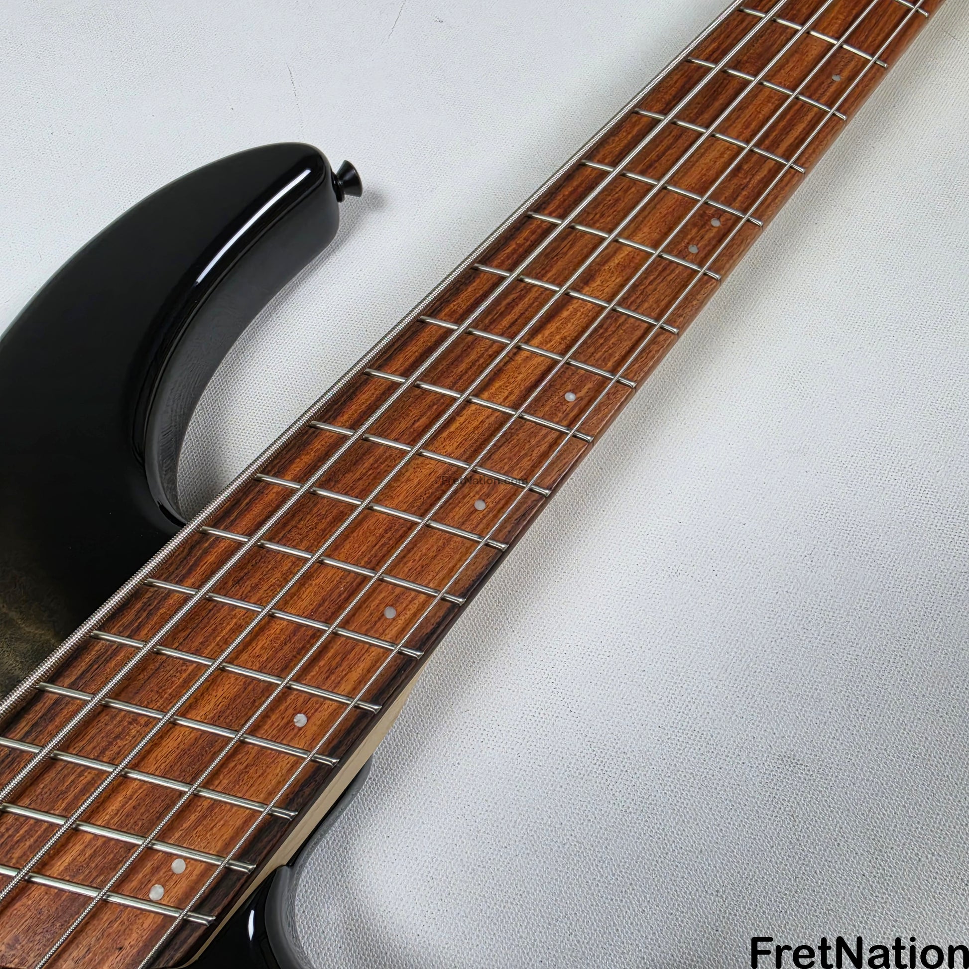 Dingwall Dingwall Combustion C3 5-String 2-Tone Black Burst w/ Pau Ferro Fingerboard - 9.98lbs 19728B - B-Stock