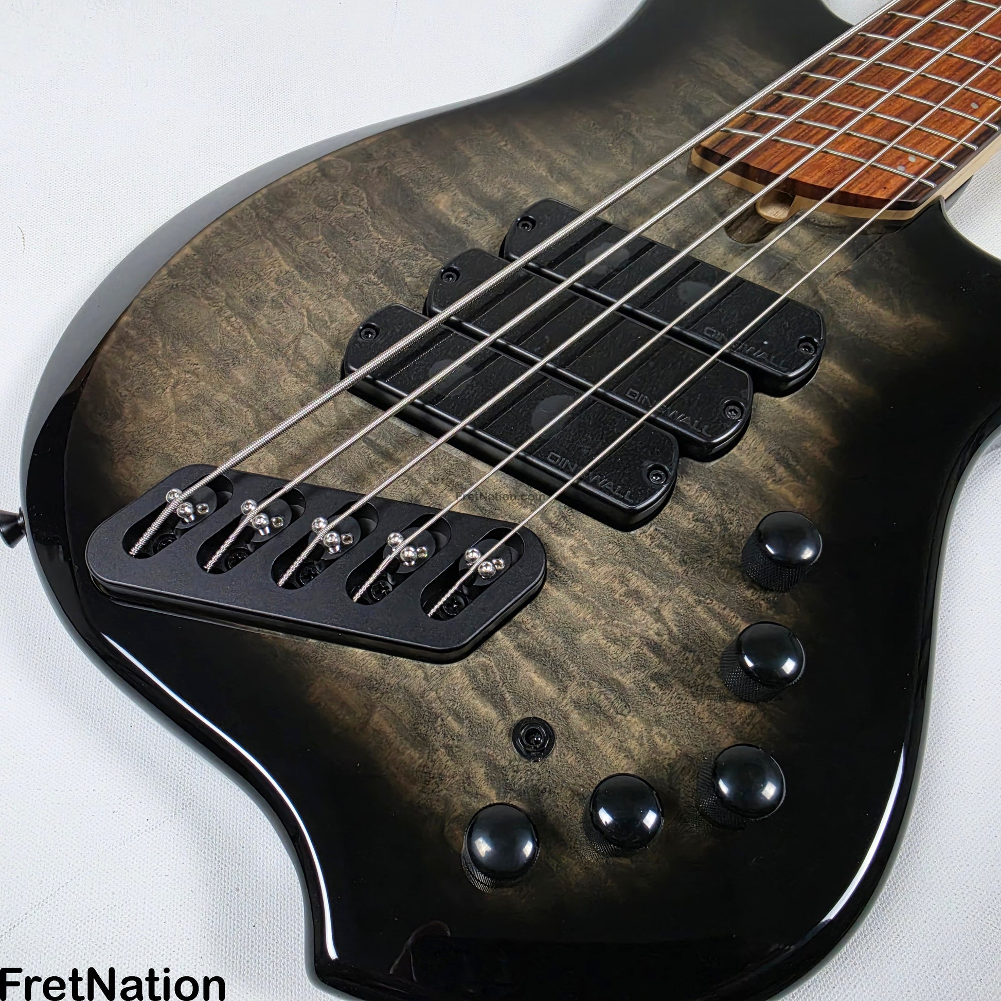 Dingwall Dingwall Combustion C3 5-String 2-Tone Black Burst w/ Pau Ferro Fingerboard - 9.98lbs 19728B - B-Stock