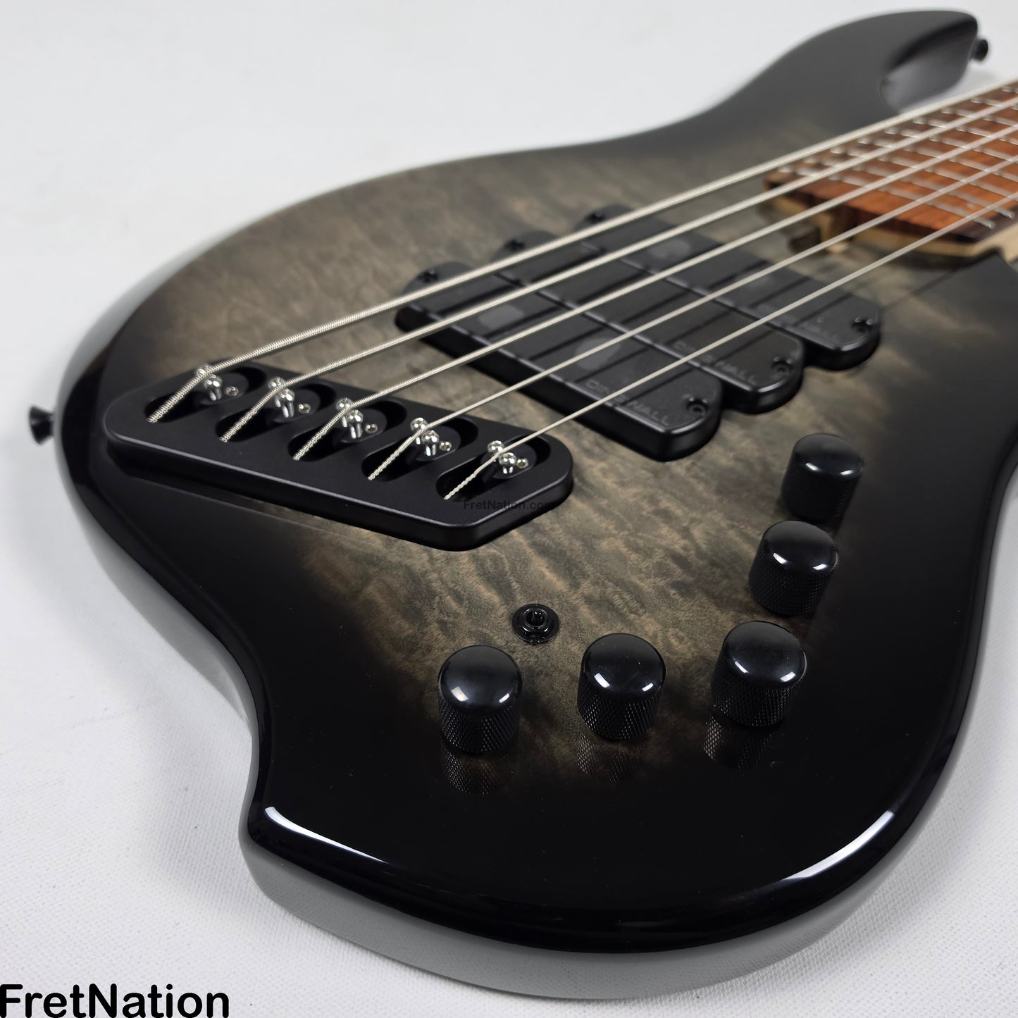 Dingwall Dingwall Combustion C3 5-String 2-Tone Black Burst w/ Pau Ferro Fingerboard - 9.98lbs 19728B - B-Stock
