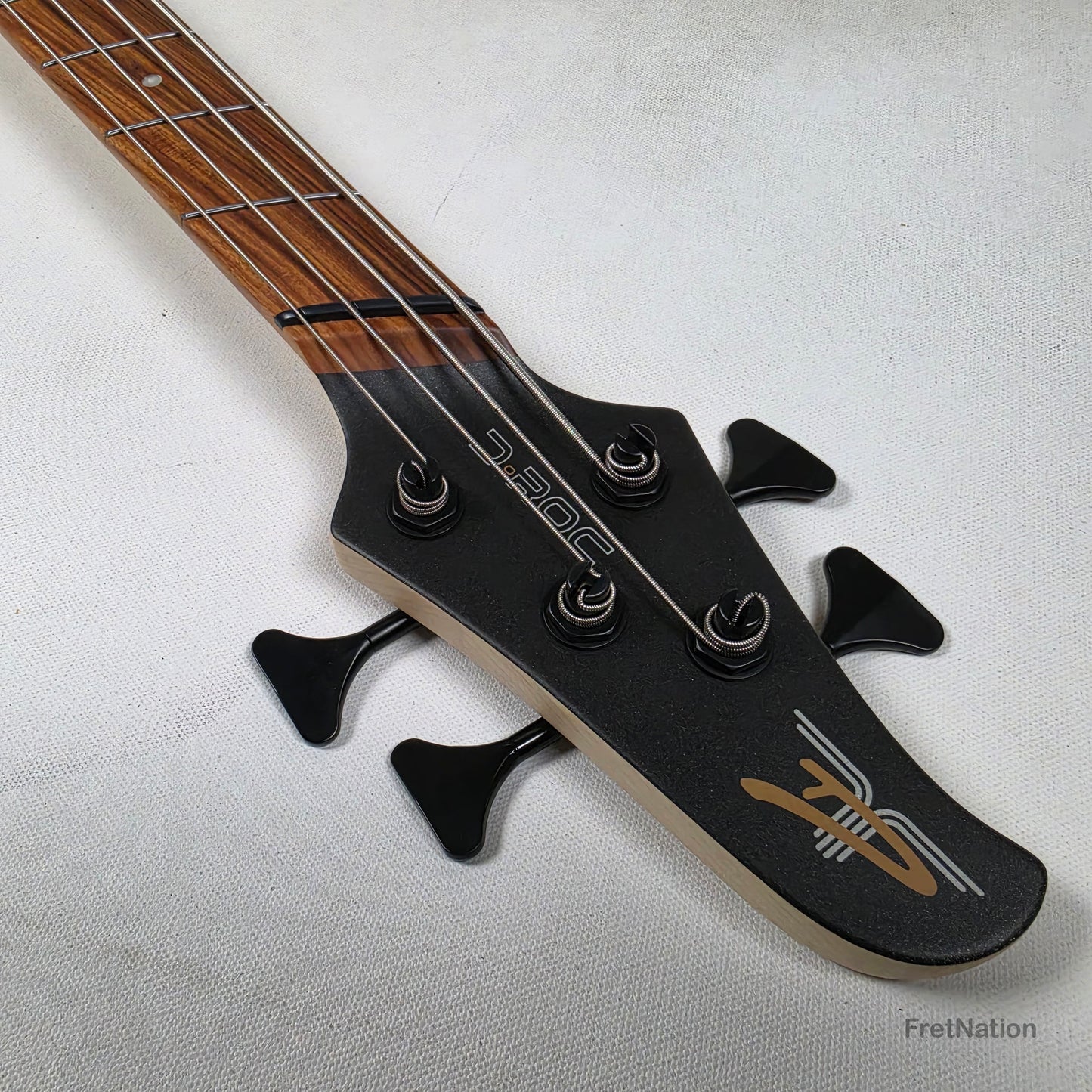 Dingwall Dingwall D-Roc Standard 4-String Matte Ferrari Green - 9.06lbs #21210