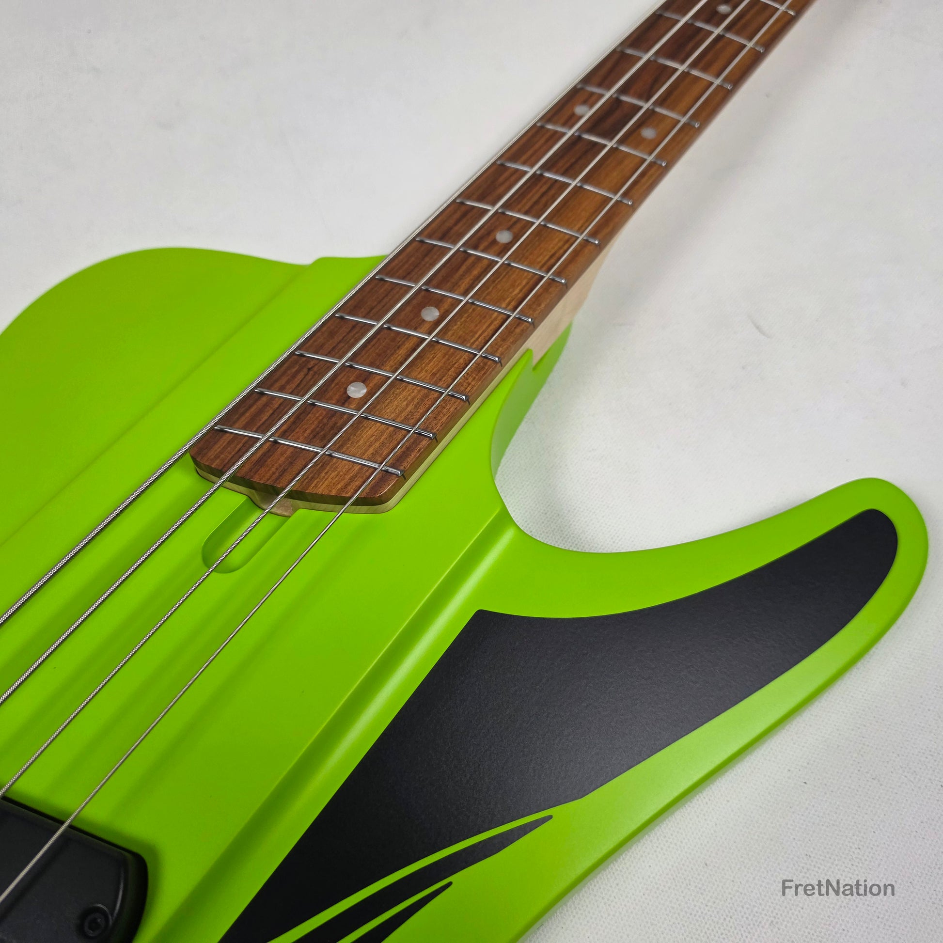 Dingwall Dingwall D-Roc Standard 4-String Matte Ferrari Green - 9.06lbs #21210