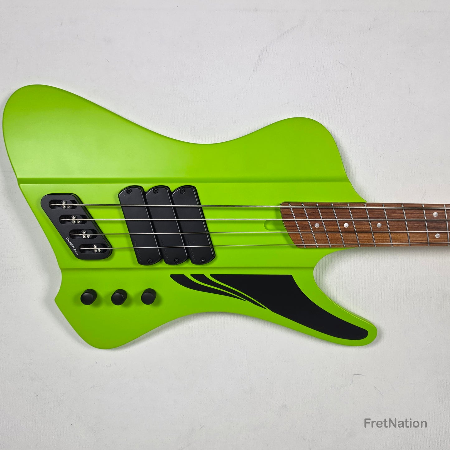Dingwall Dingwall D-Roc Standard 4-String Matte Ferrari Green - 9.06lbs #21210