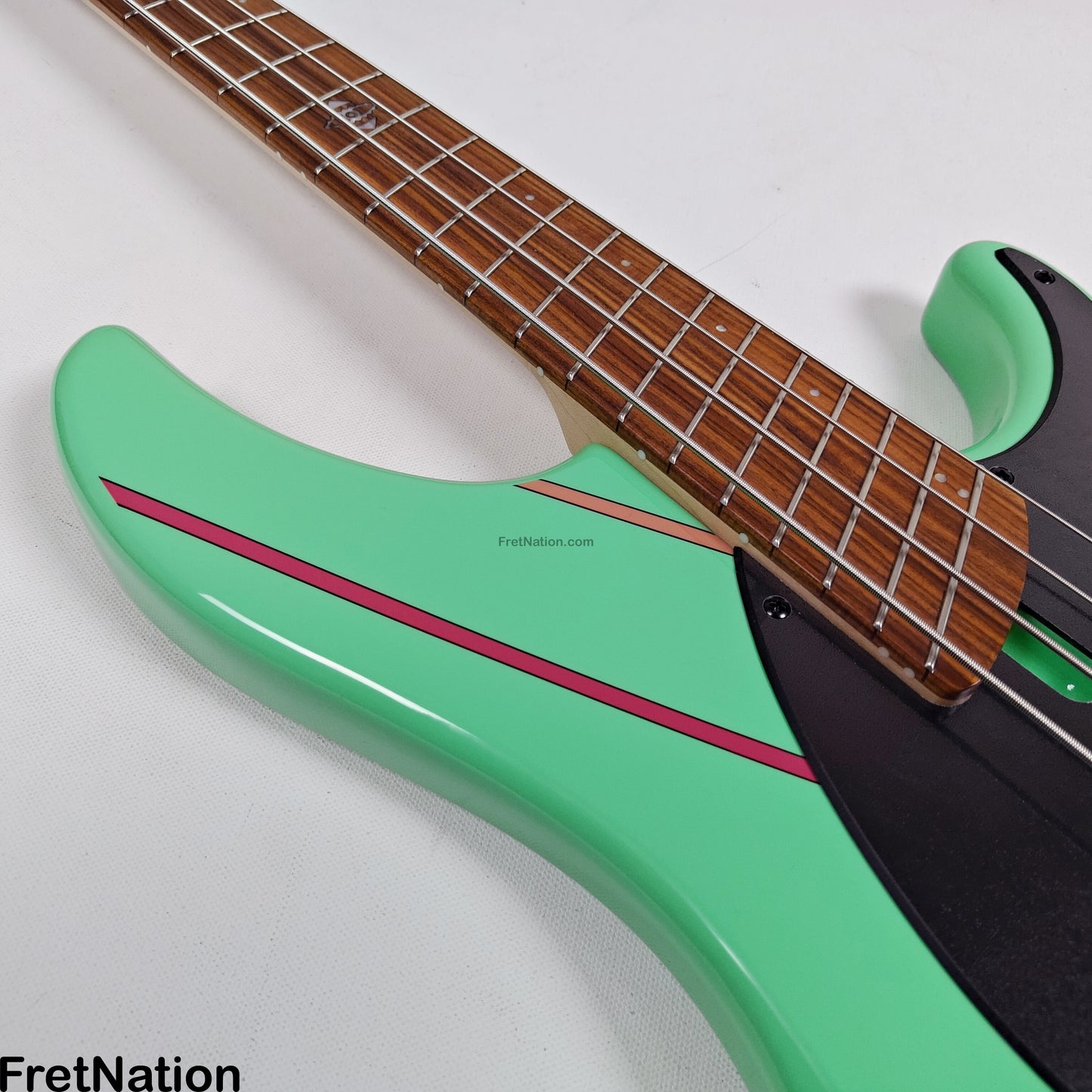 Dingwall Dingwall JT3 4-String Seafoam Green w/ Bag - 8.04lbs #19826