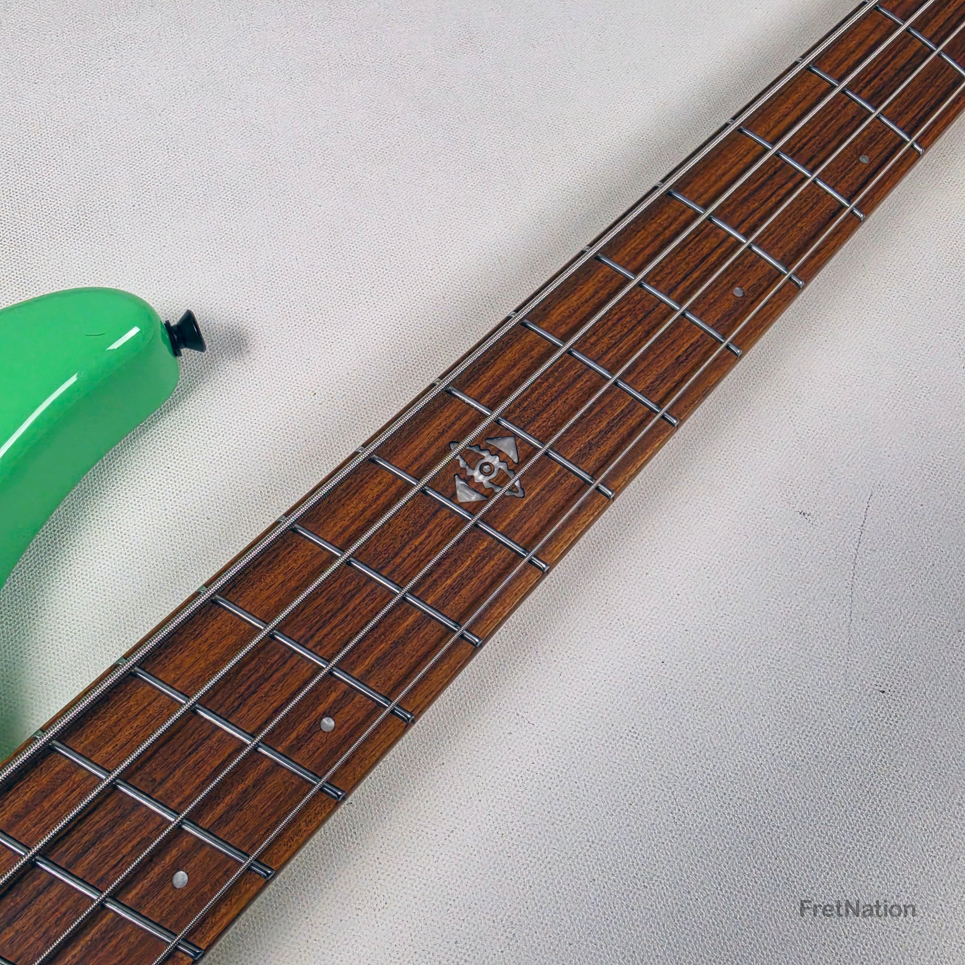 Dingwall Dingwall JT3 4-String Seafoam Green w/ Bag - 8.70lbs #20209 - JT3 4 GS P SH