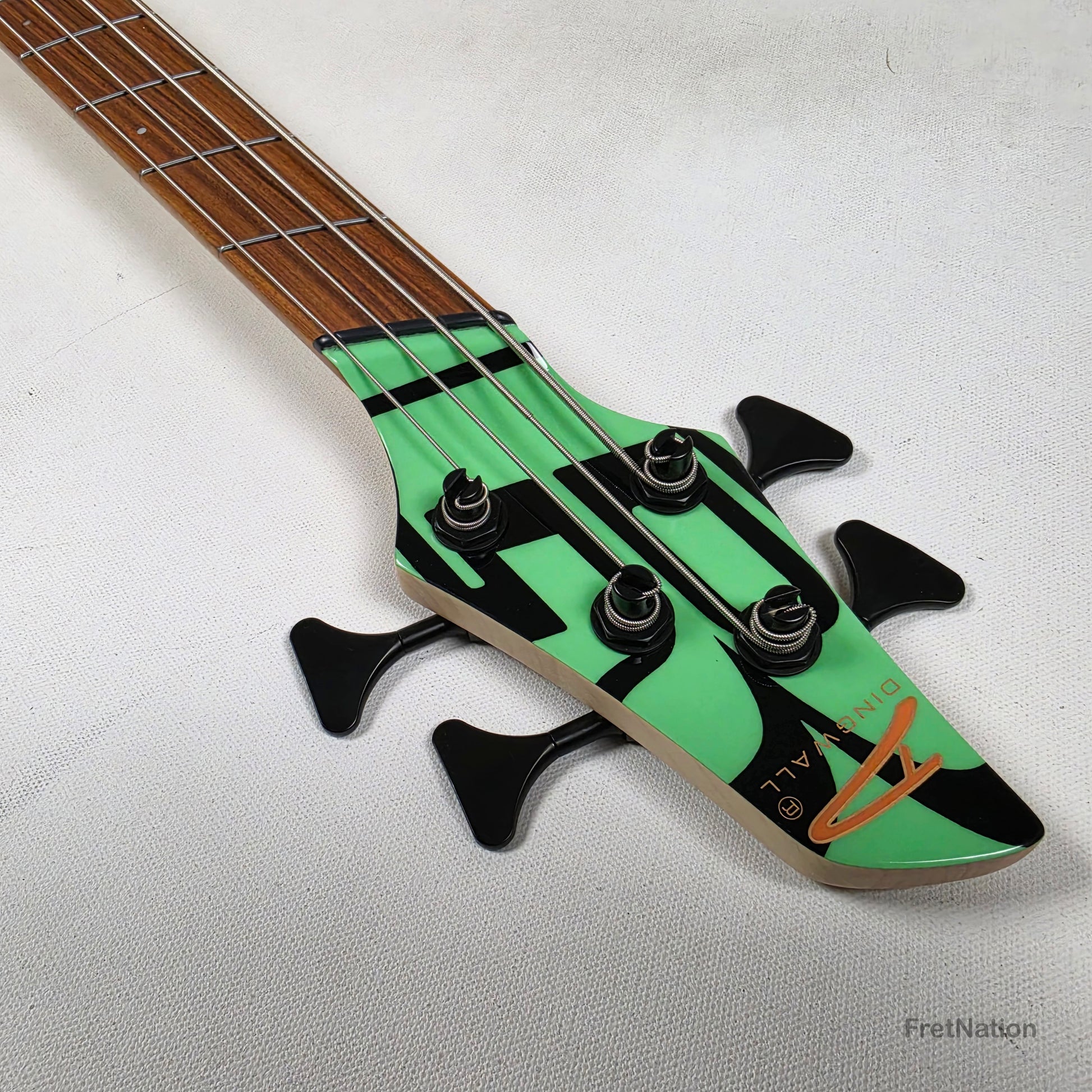 Dingwall Dingwall JT3 4-String Seafoam Green w/ Bag - 8.98lbs #20208 - JT3 4 GS P SH