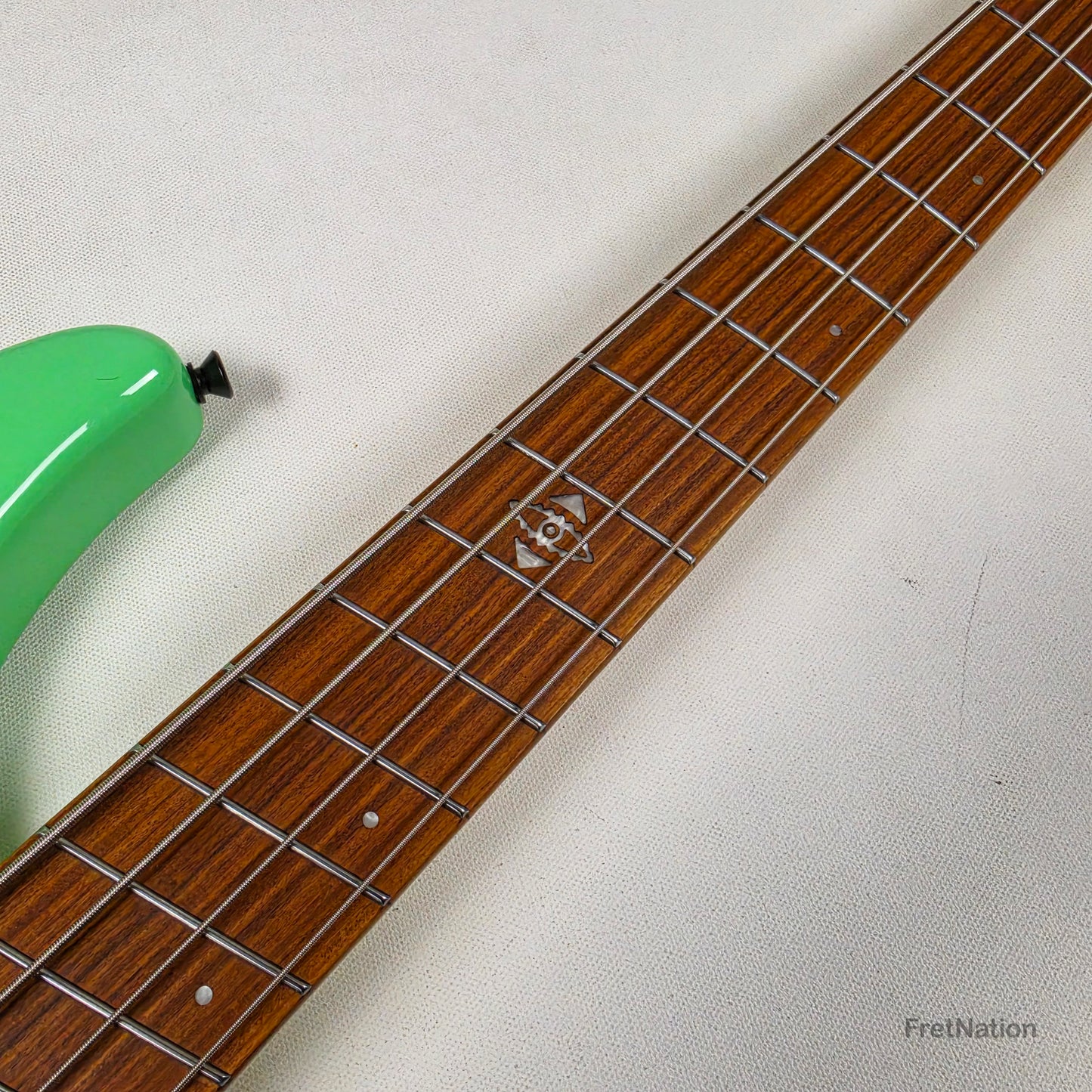 Dingwall Dingwall JT3 4-String Seafoam Green w/ Bag - 8.98lbs #20208 - JT3 4 GS P SH