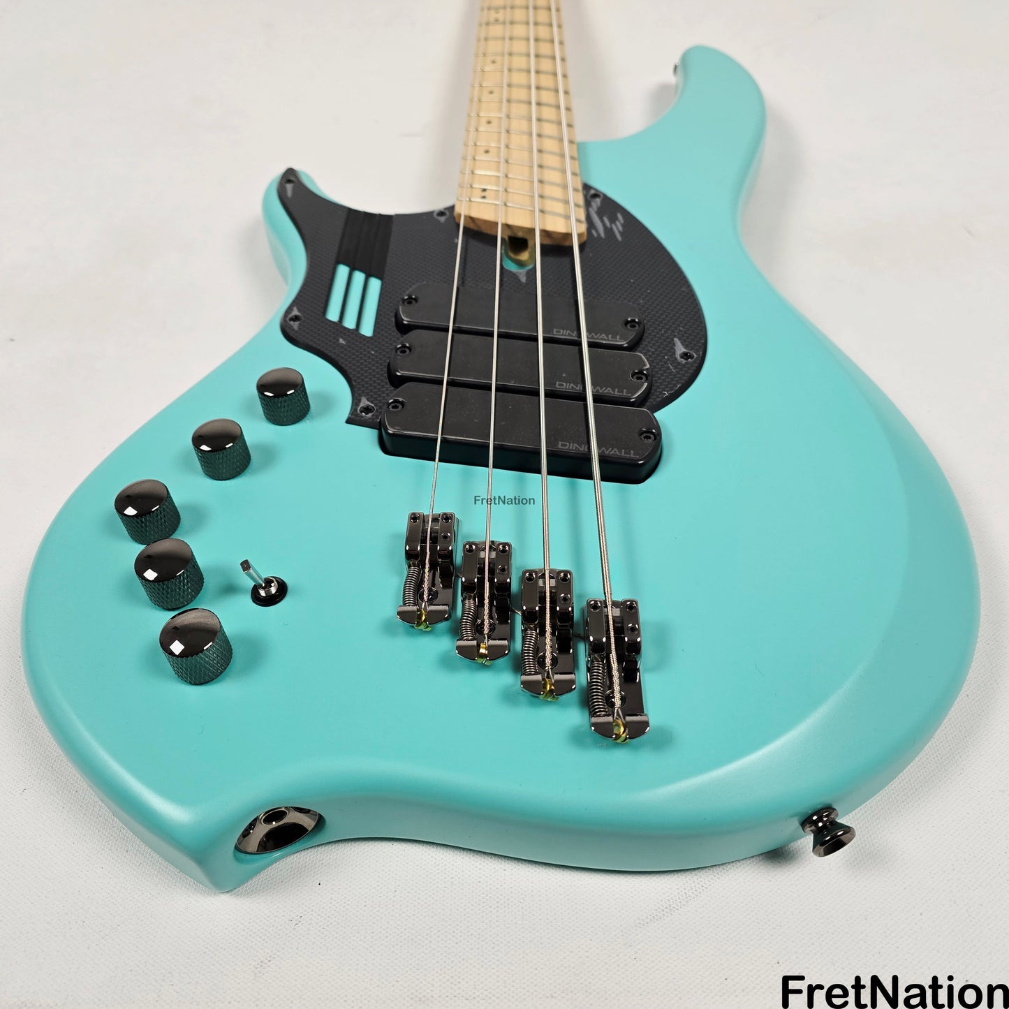 Dingwall Dingwall NG3 Lefty 4-String Celestial Blue Bass w/ Bag 8.70lbs 16900B B-Stock