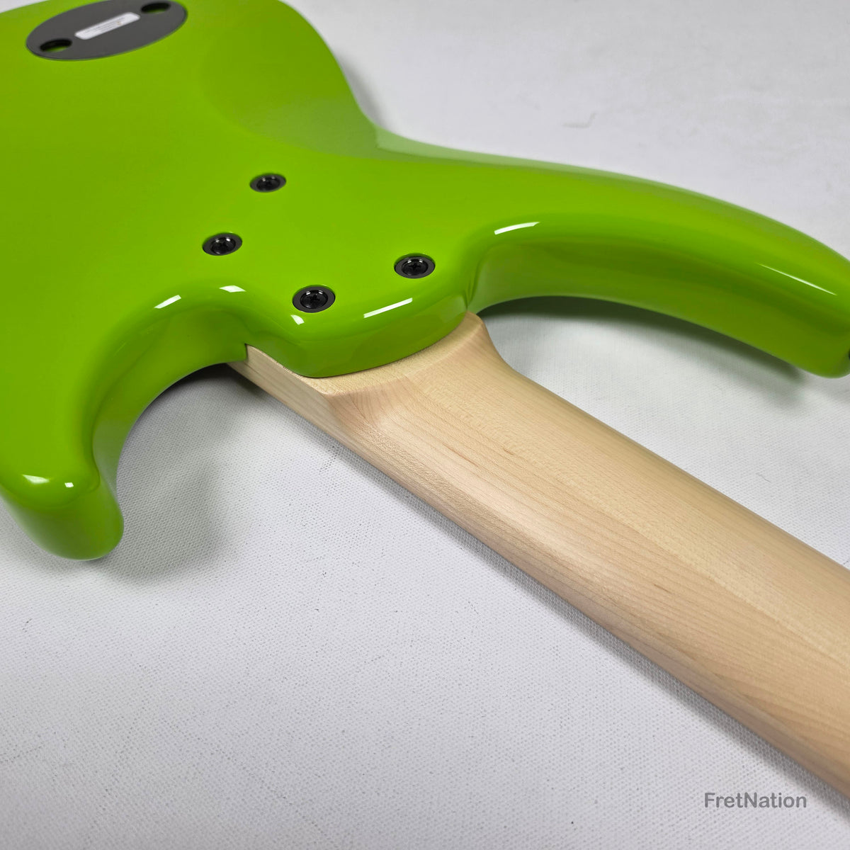 Dingwall Dingwall NG3 Lefty-Handed 5-String Ferrari Green Bass w/ Bag - 8.82lbs 12944