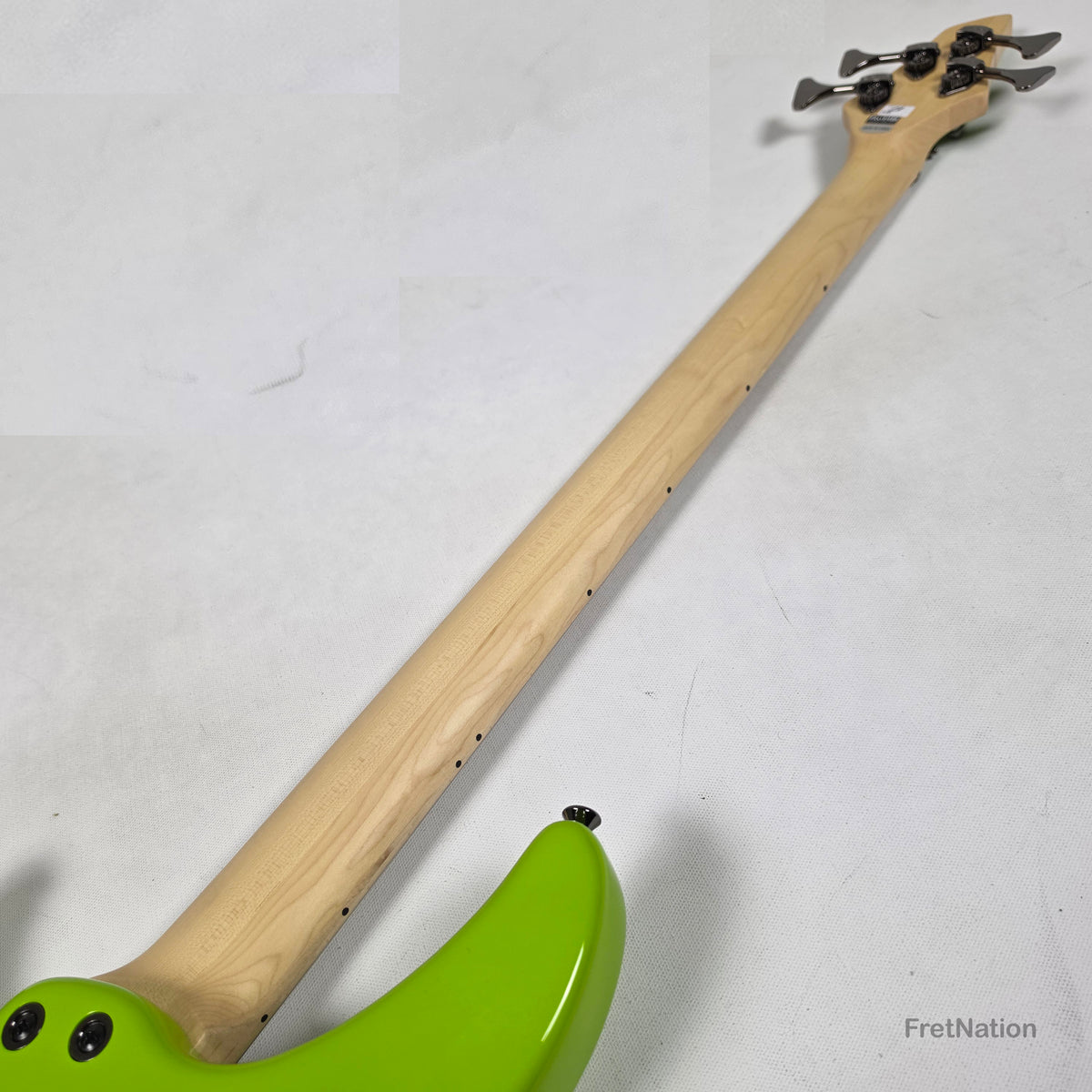 Dingwall NG3 4-String Ferrari Green w/ Bag 8.48lbs 14587 - B-Stock