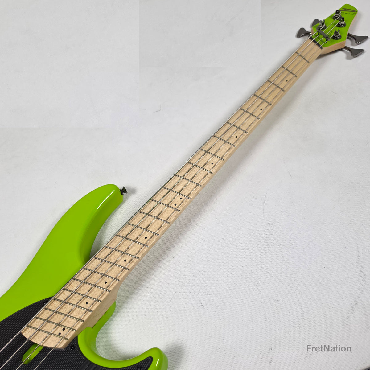 Dingwall NG3 4-String Ferrari Green w/ Bag 8.48lbs 14587 - B-Stock