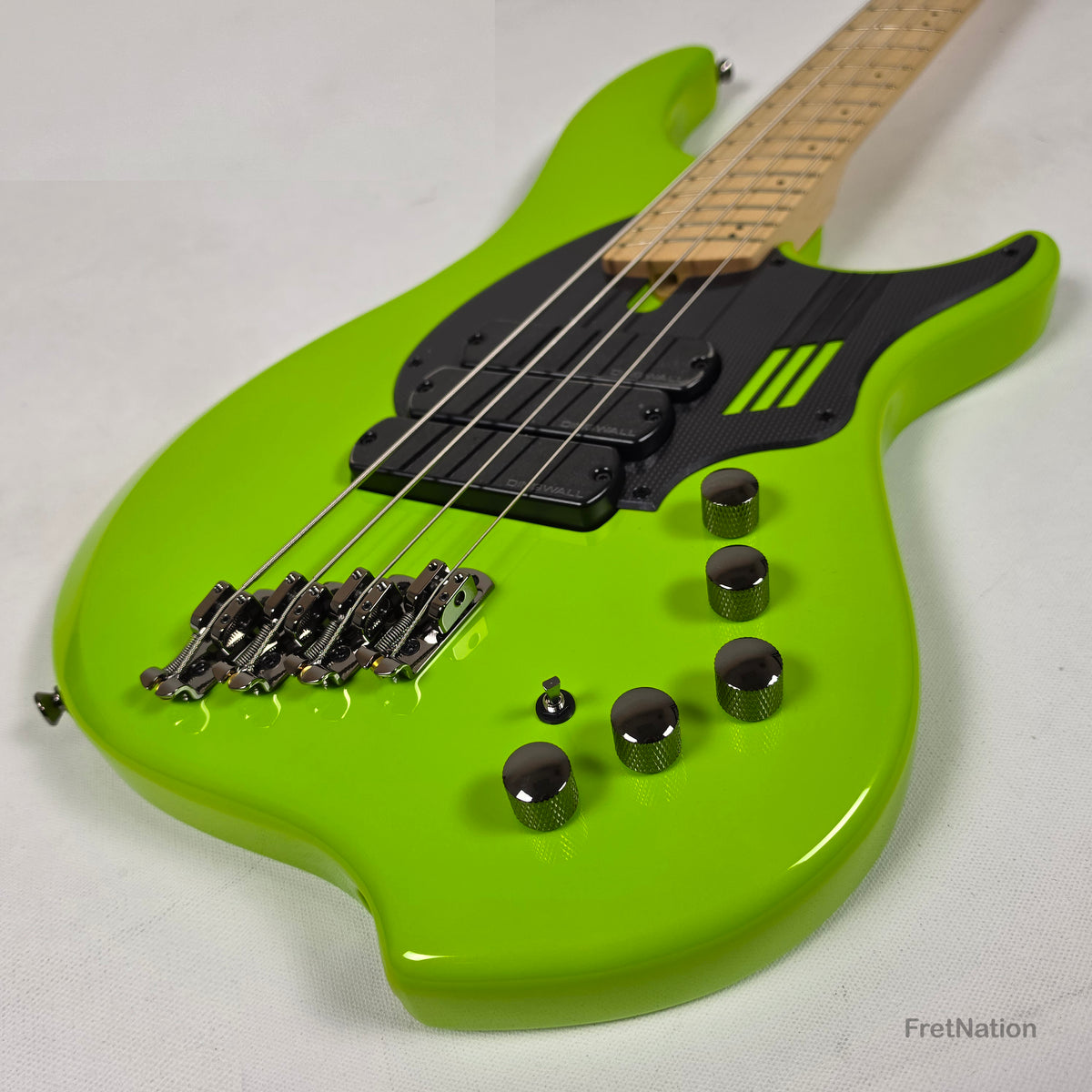 Dingwall NG3 4-String Ferrari Green w/ Bag 8.48lbs 14587 - B-Stock