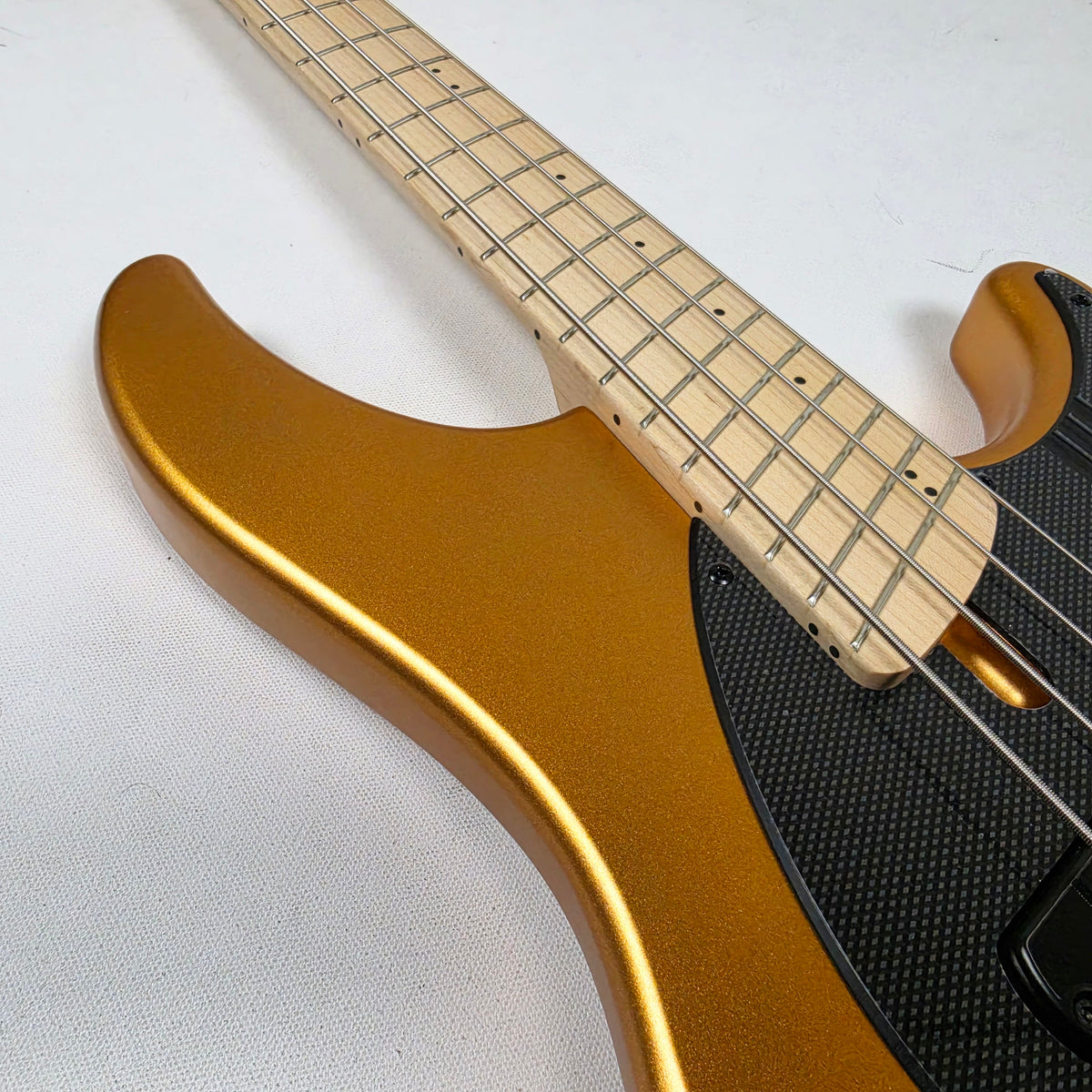 Dingwall NG3 4-String Matte Gold Metallic w/ Bag - 8.50lbs 15598B