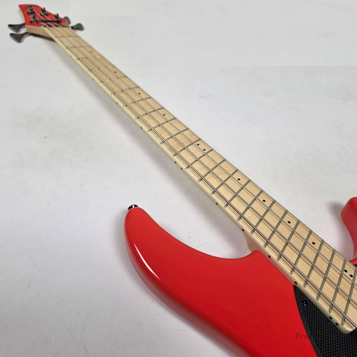 Dingwall NG3 4-String Fiesta Red w/ Bag 8.46lbs 18342