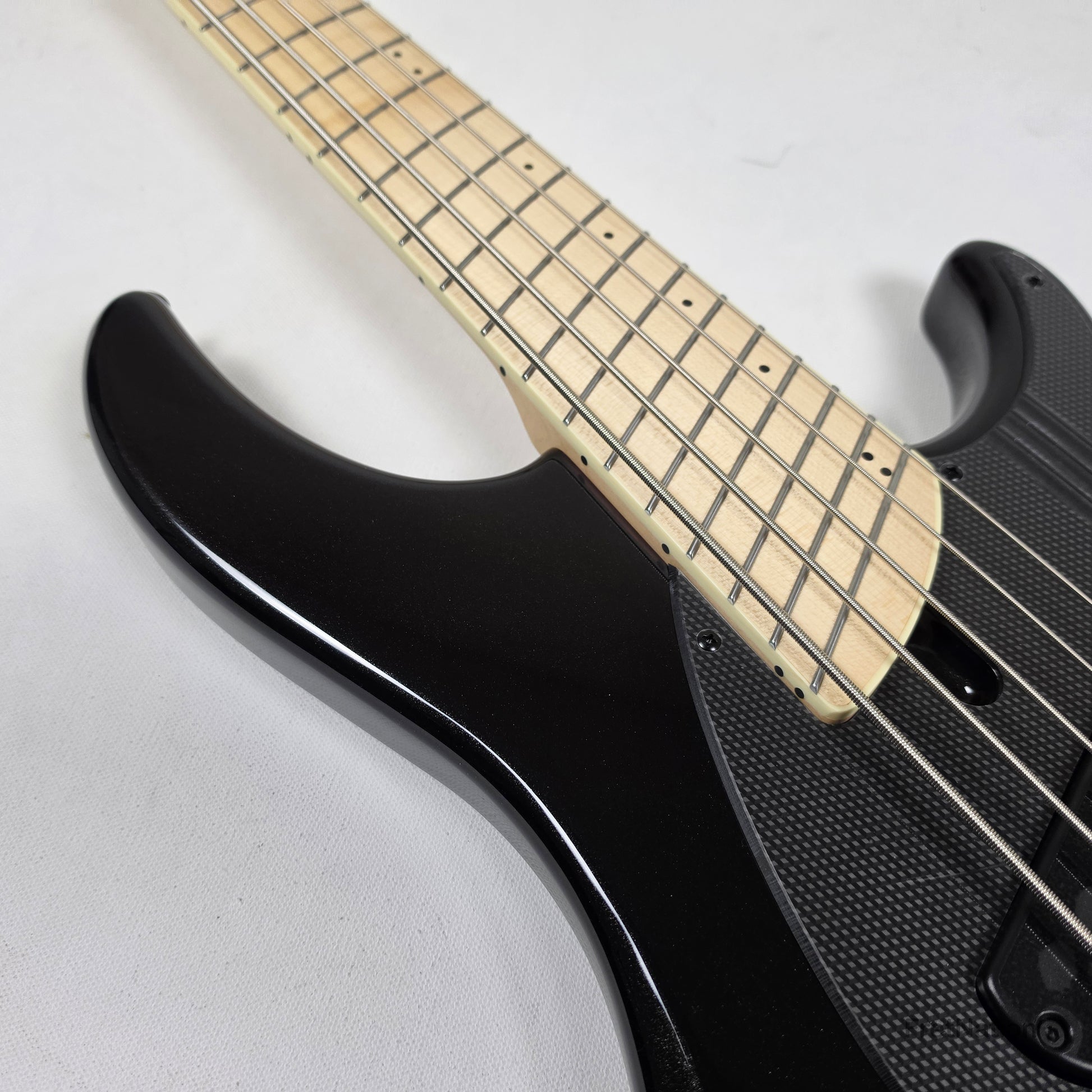 Dingwall Dingwall NG3 5-String Metallic Black Fanned Fret Multi-Scale - 9.14lbs #20928B B-Stock