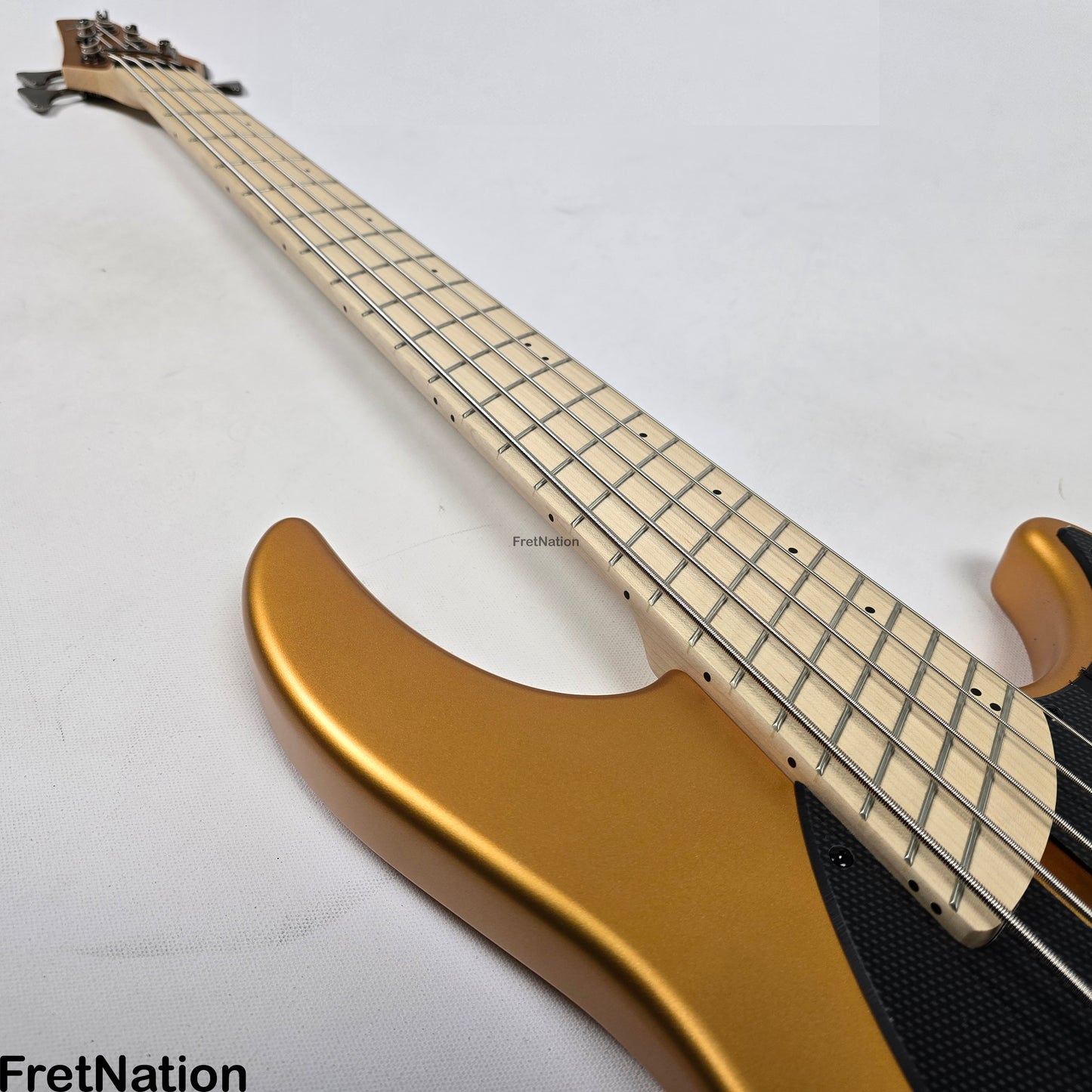 Dingwall Dingwall NG3 5-String Matte Gold Metallic Bass w/ Bag 8.96lbs 17183