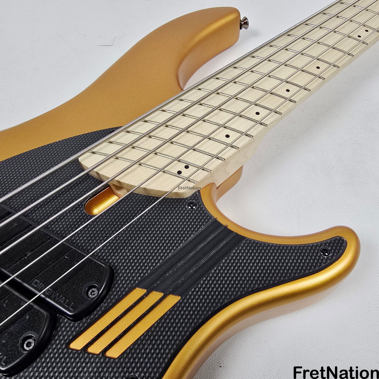 Dingwall Dingwall NG3 5-String Matte Gold Metallic Bass w/ Bag 8.96lbs 17183