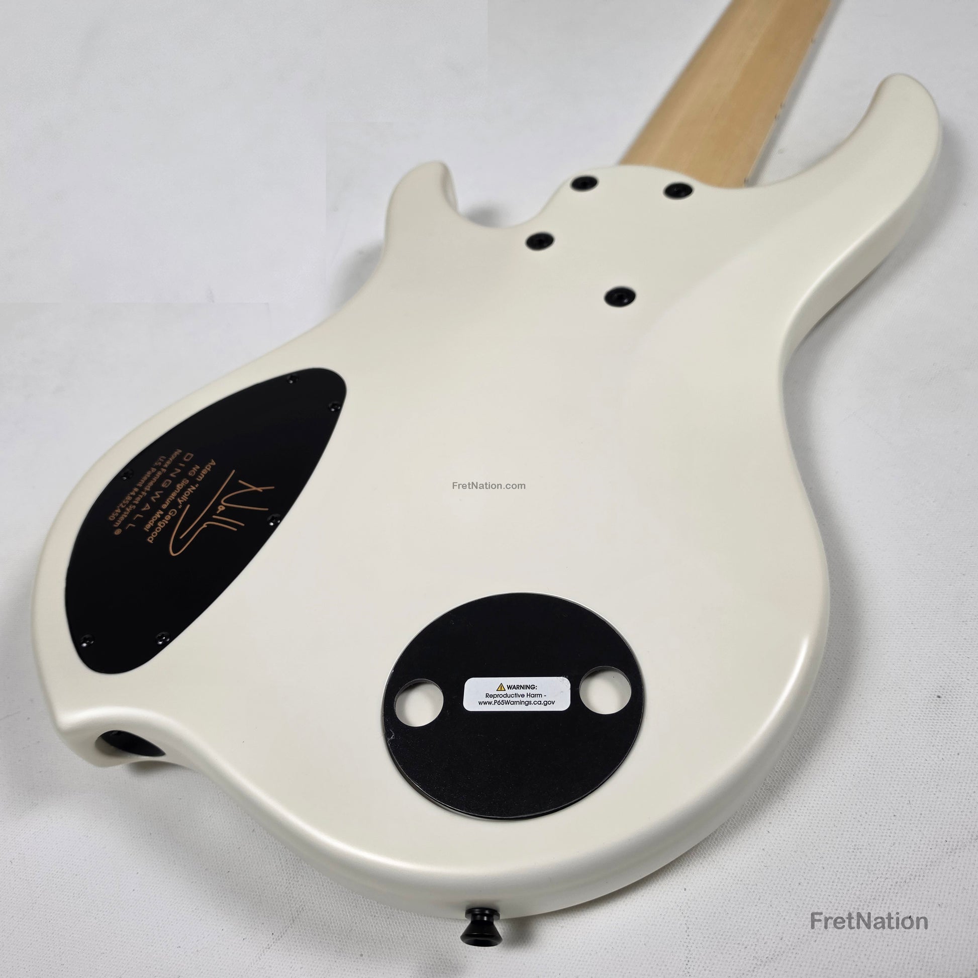 Dingwall Dingwall NG3 6-String Matte Ducati White Pearl Bass w/ Bag 9.72lbs #19965B B-Stock