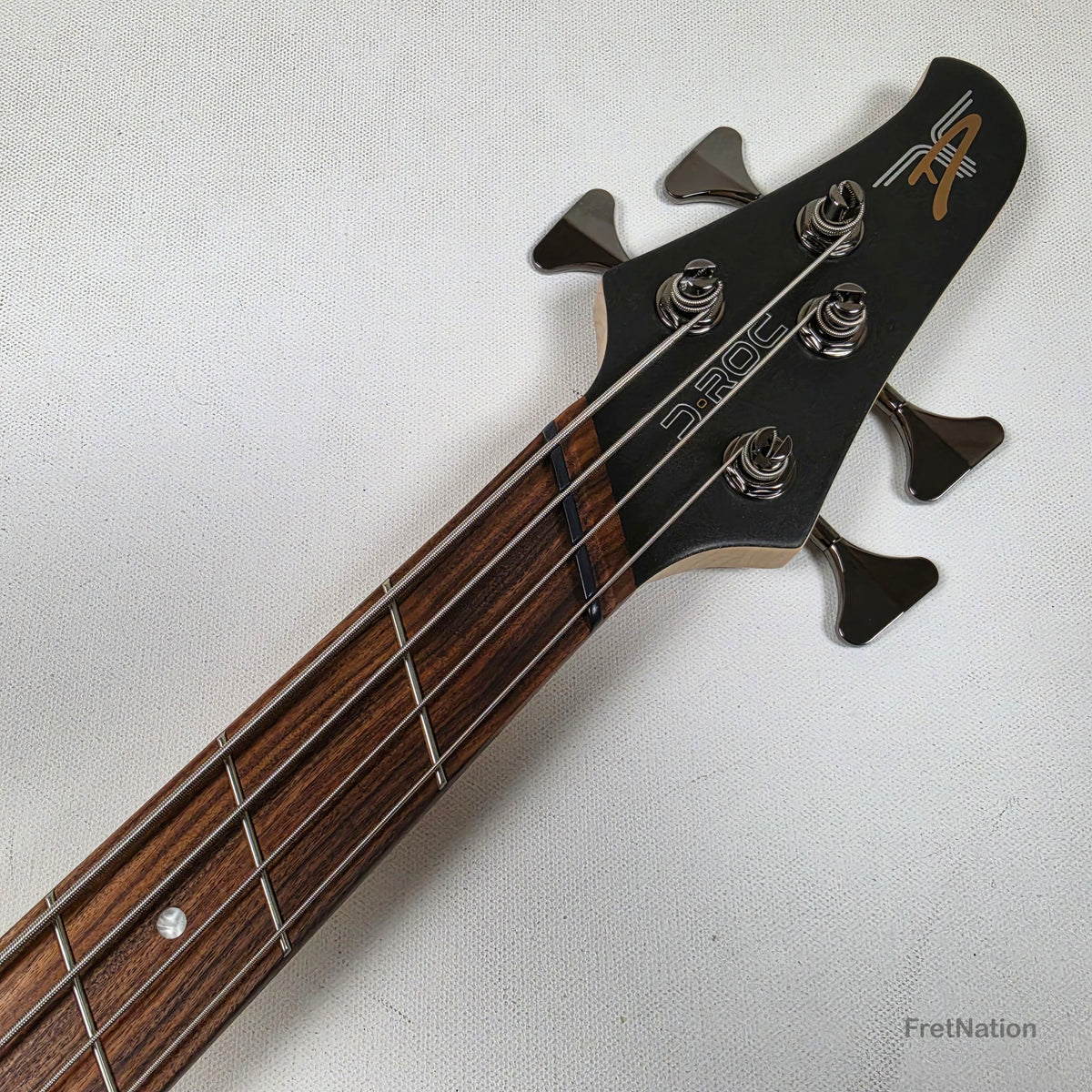 Dingwall Dingwall D-Roc Standard 4-String Matte Vintage Burst - 9.20lbs #18946